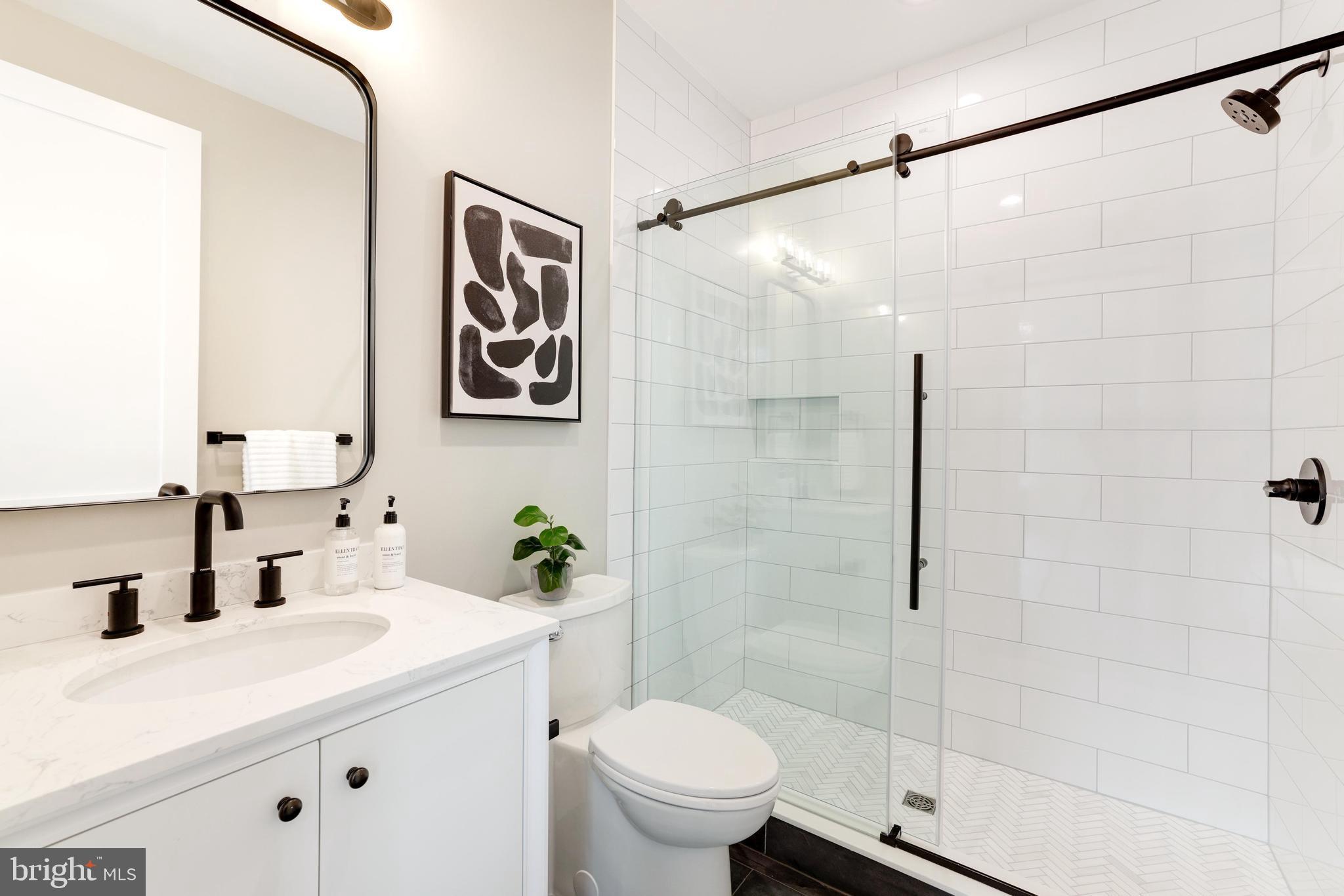 PIMMIT HILLS - Residential