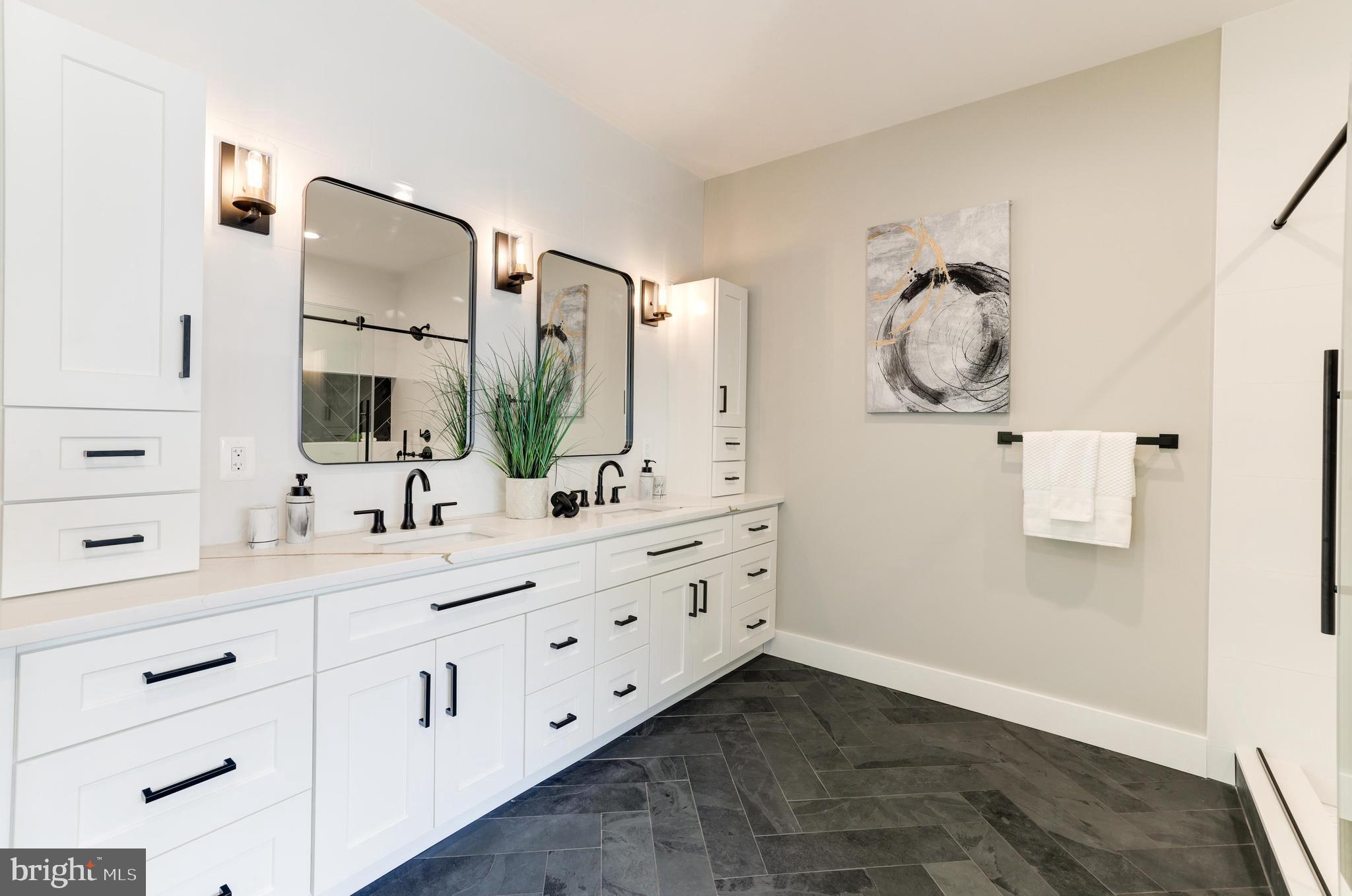 PIMMIT HILLS - Residential