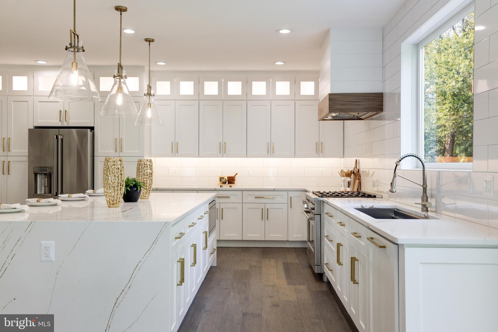 PIMMIT HILLS - Residential