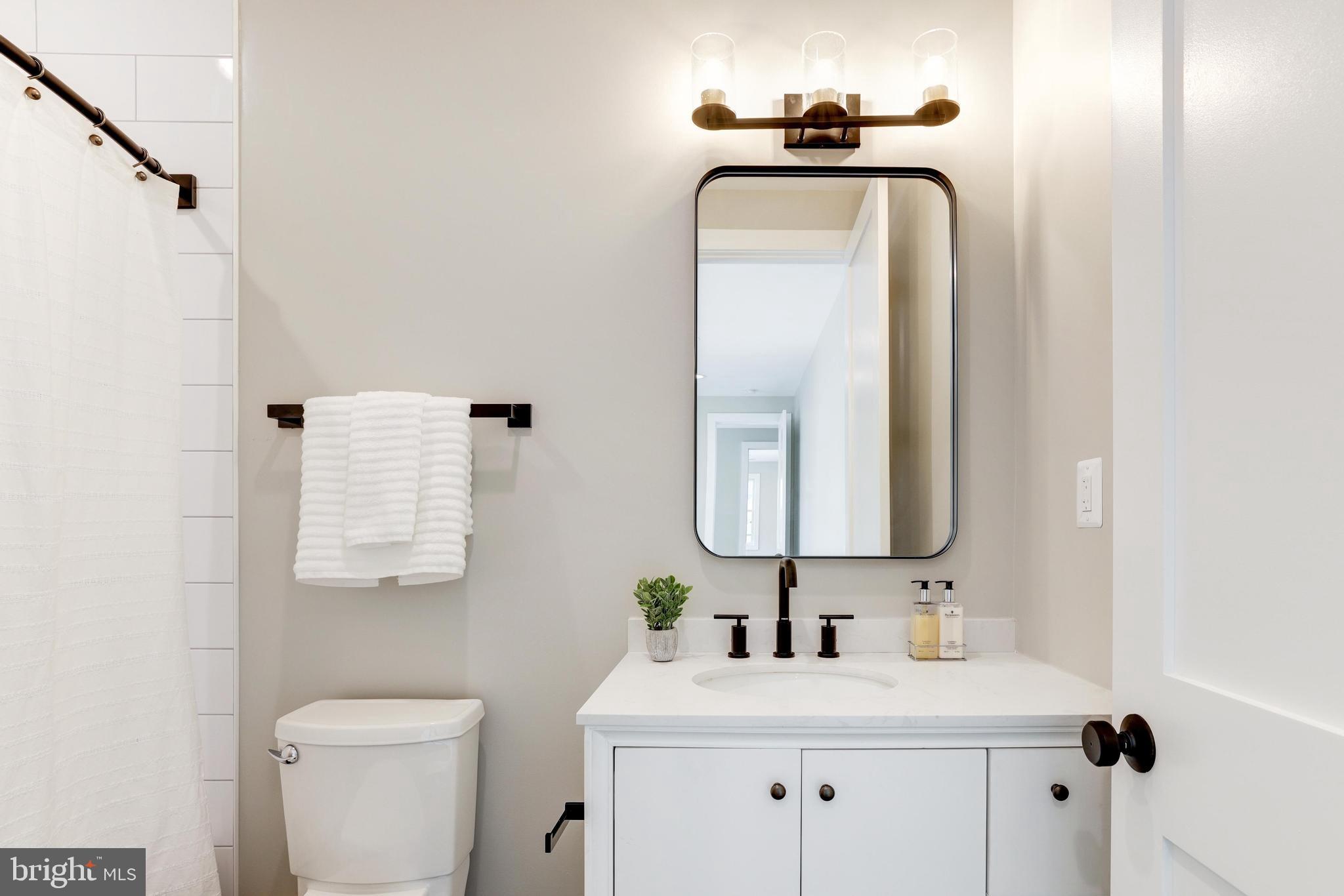 PIMMIT HILLS - Residential