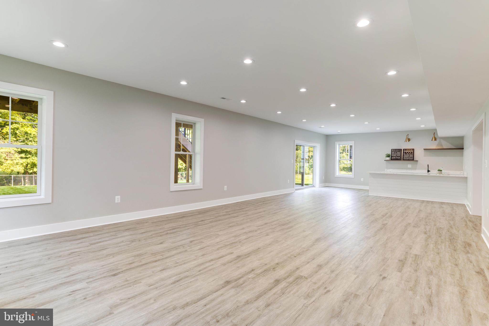 PIMMIT HILLS - Residential