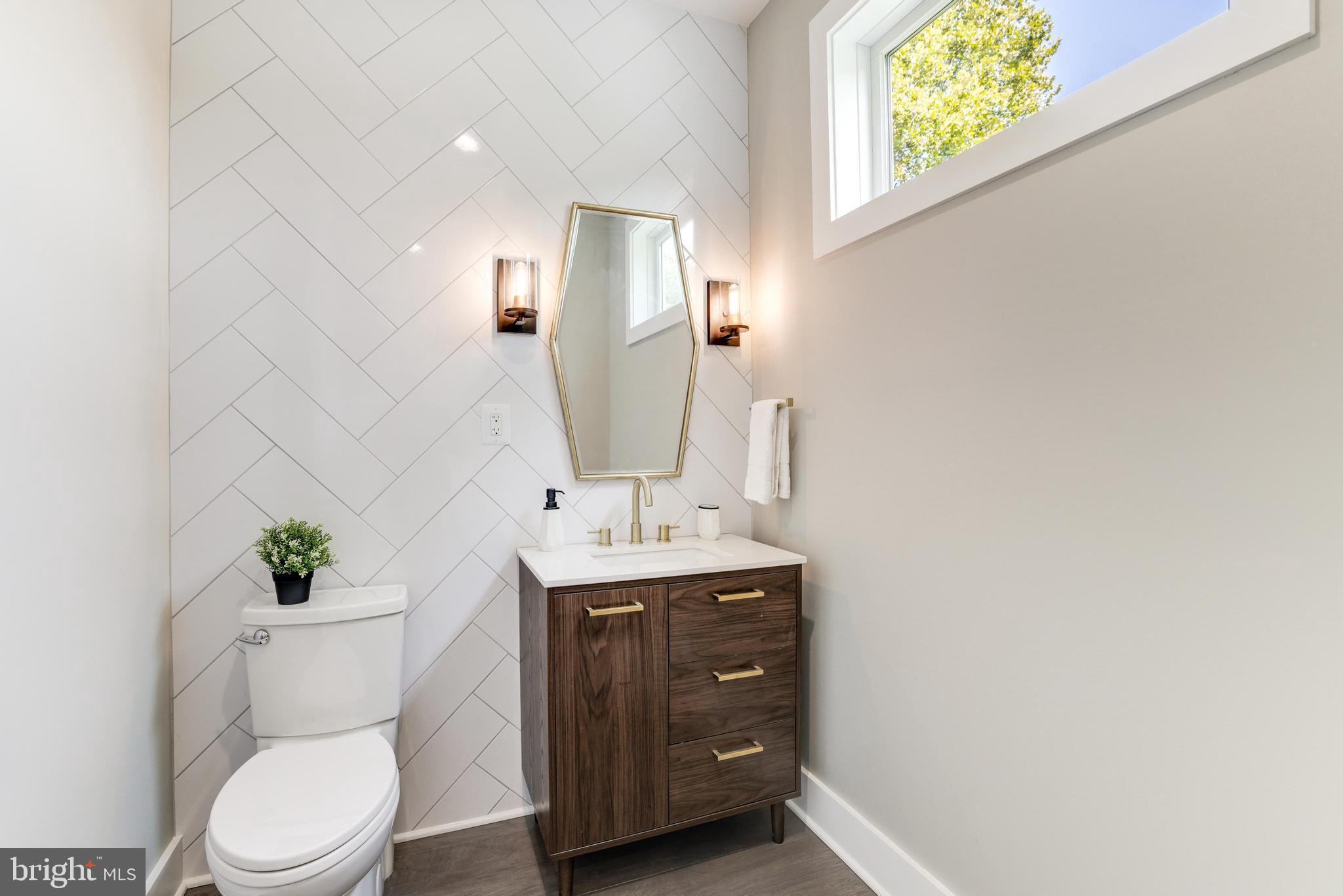 PIMMIT HILLS - Residential