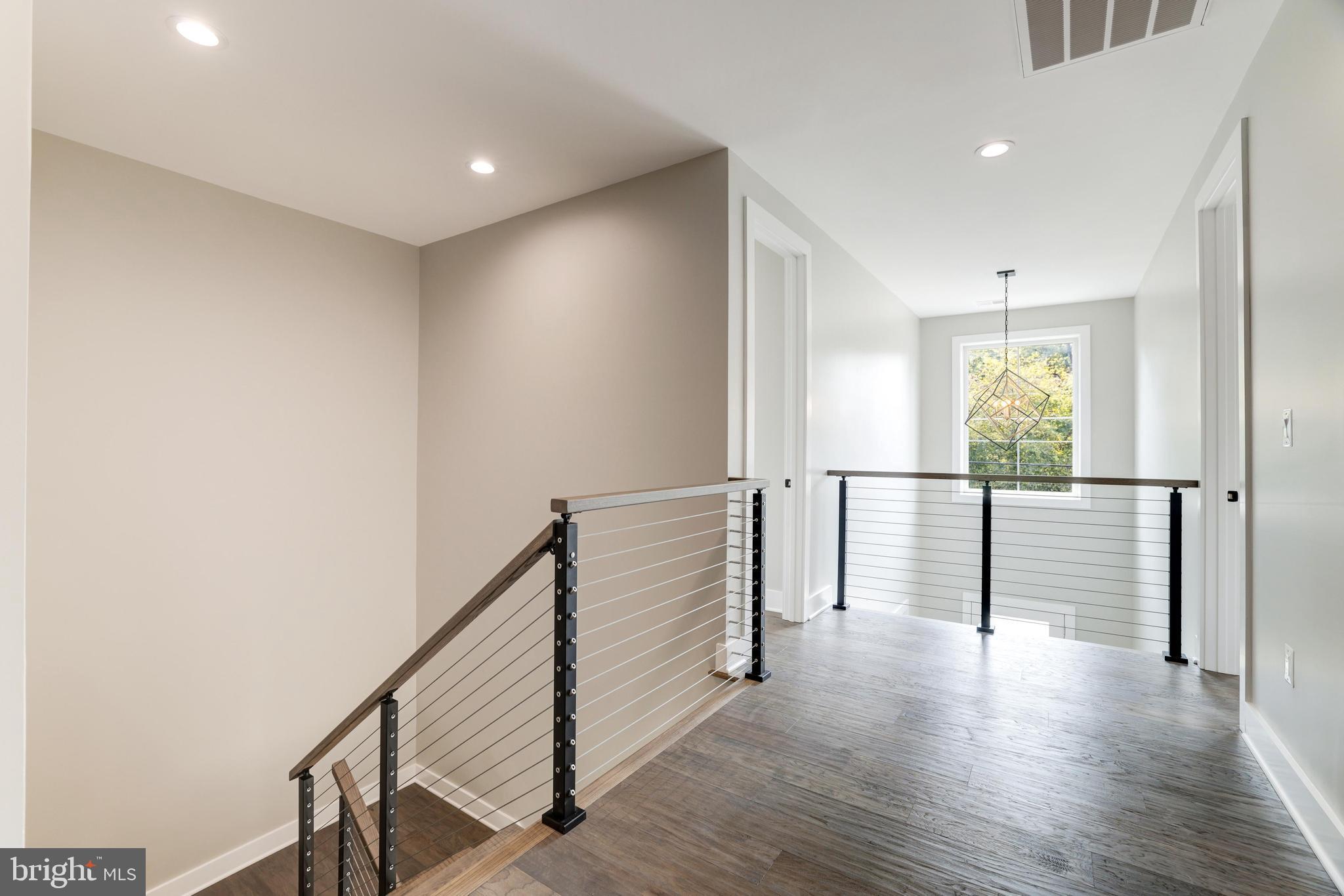 PIMMIT HILLS - Residential