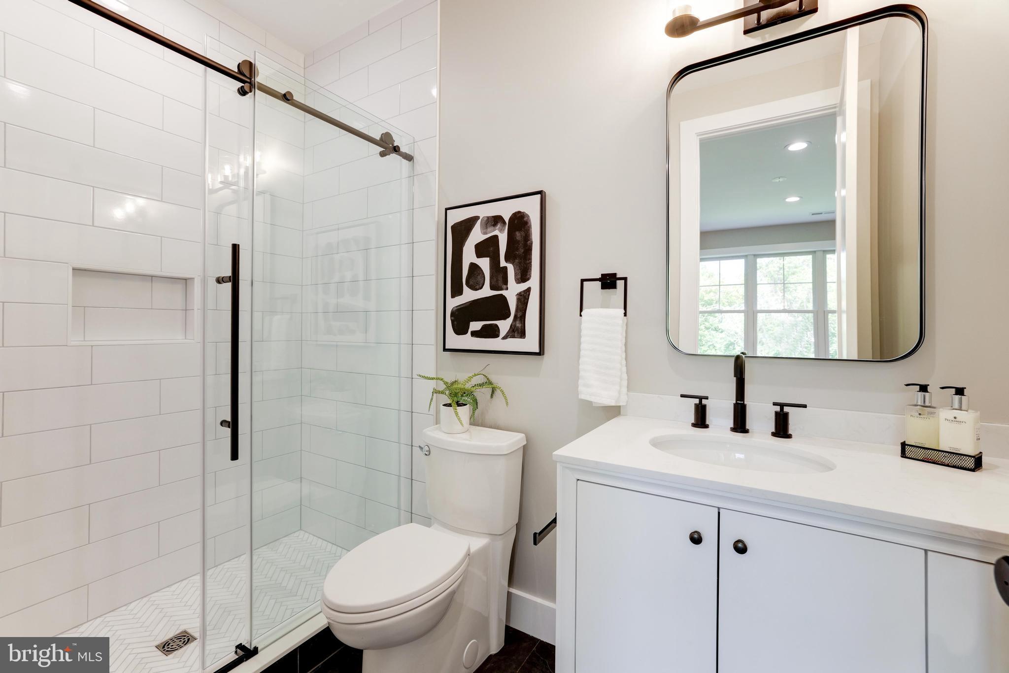 PIMMIT HILLS - Residential