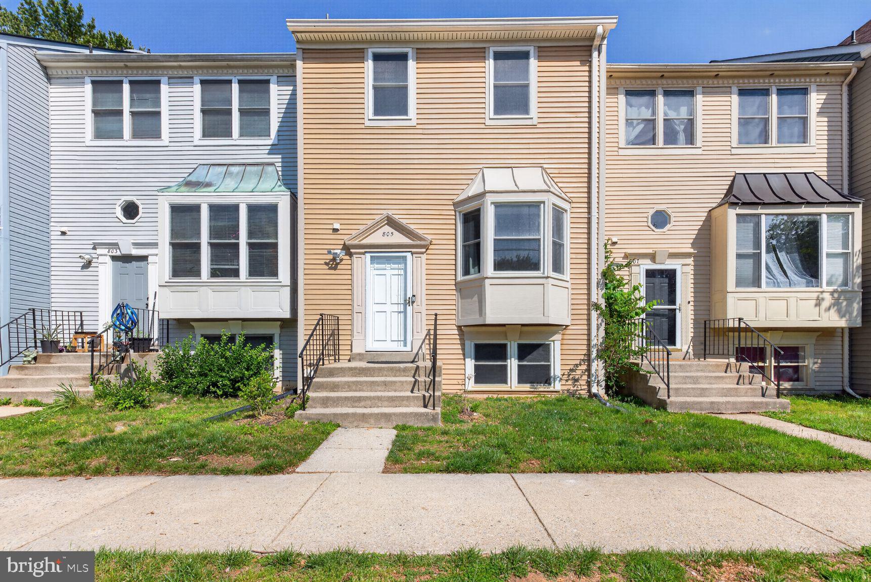DIAMOND COURTS - Residential