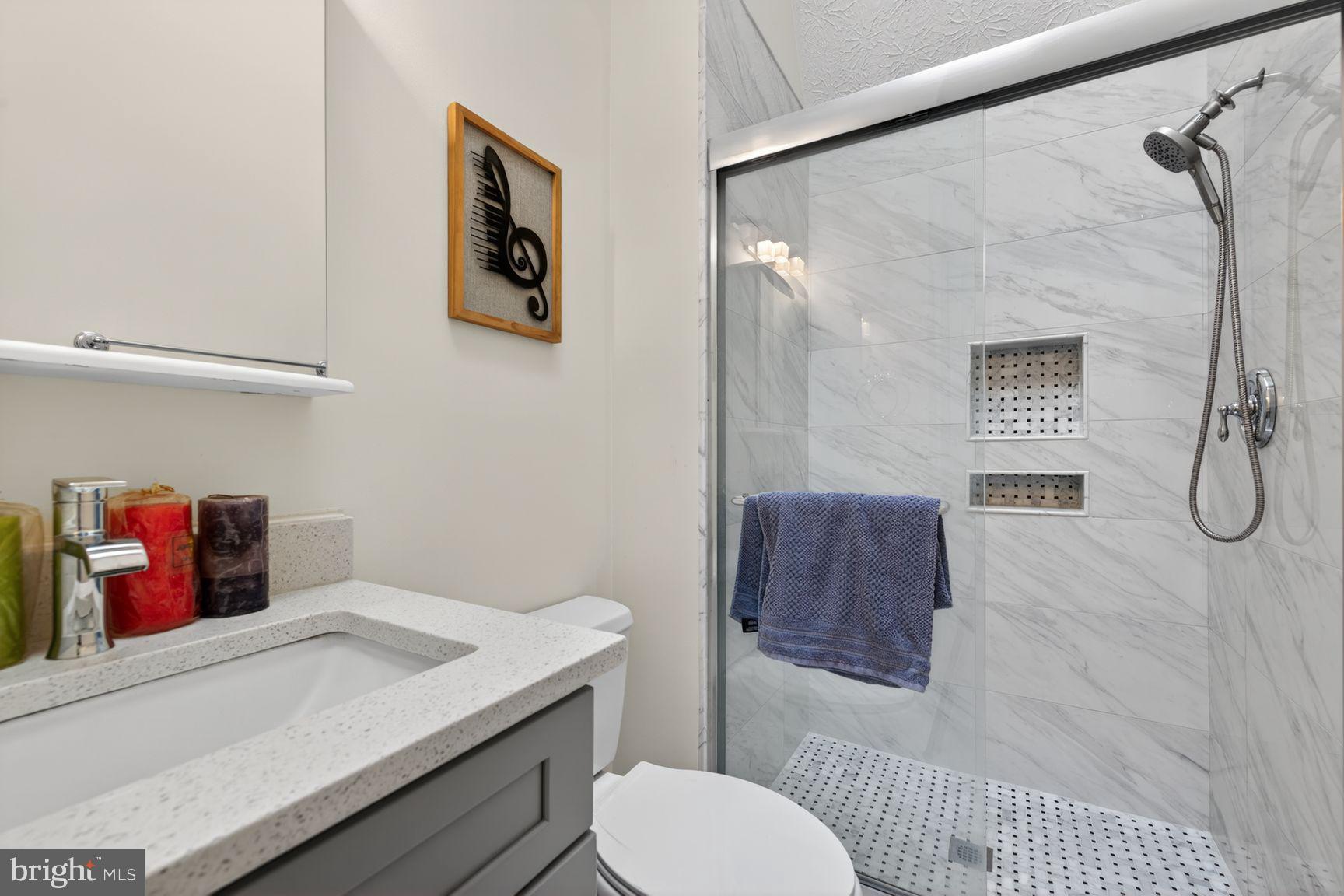 DIAMOND COURTS - Residential