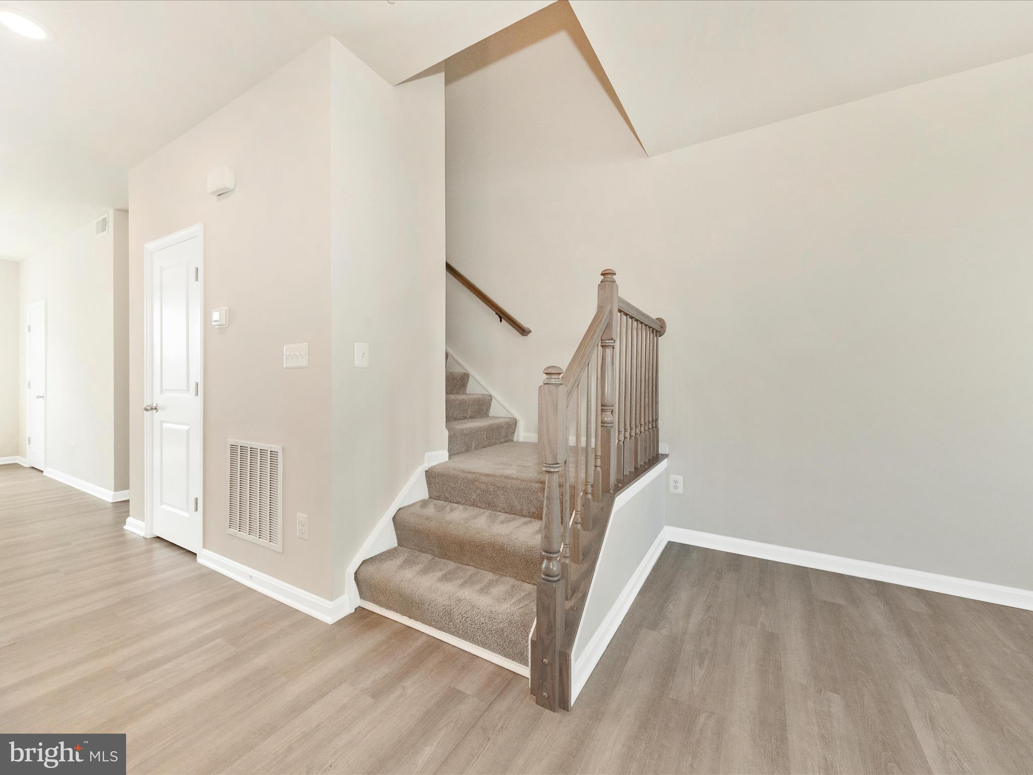 TOWNS AT MARKET COMMONS - Residential