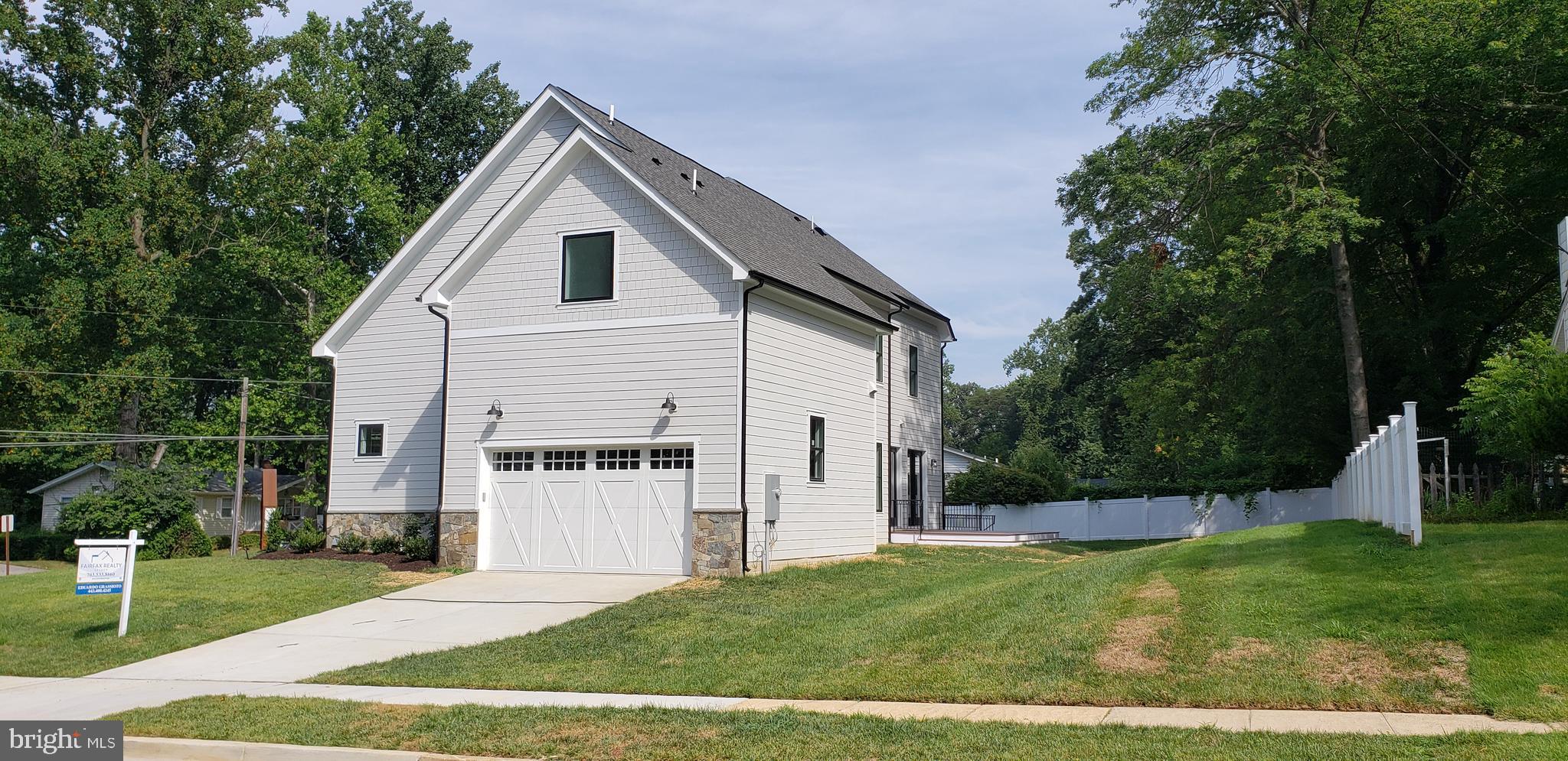 HUNTER MILL TOWN OF VIENNA - Residential