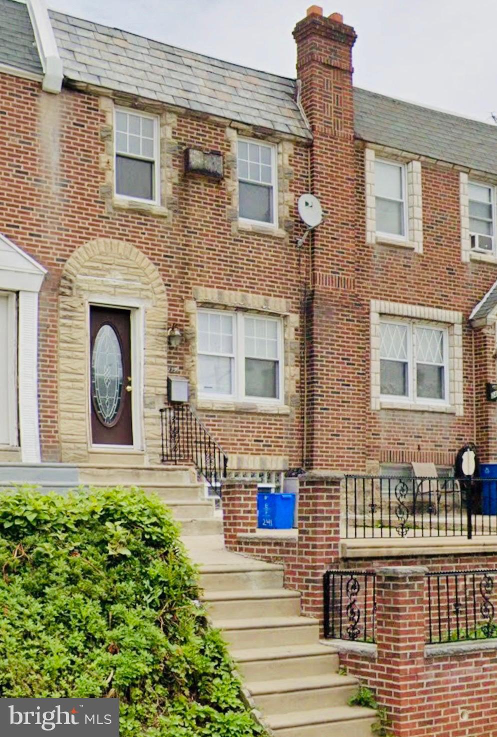 LAWNCREST - Residential
