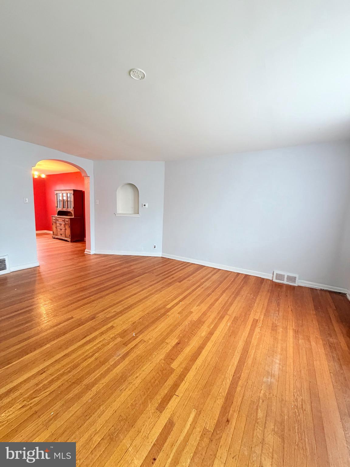 LAWNCREST - Residential