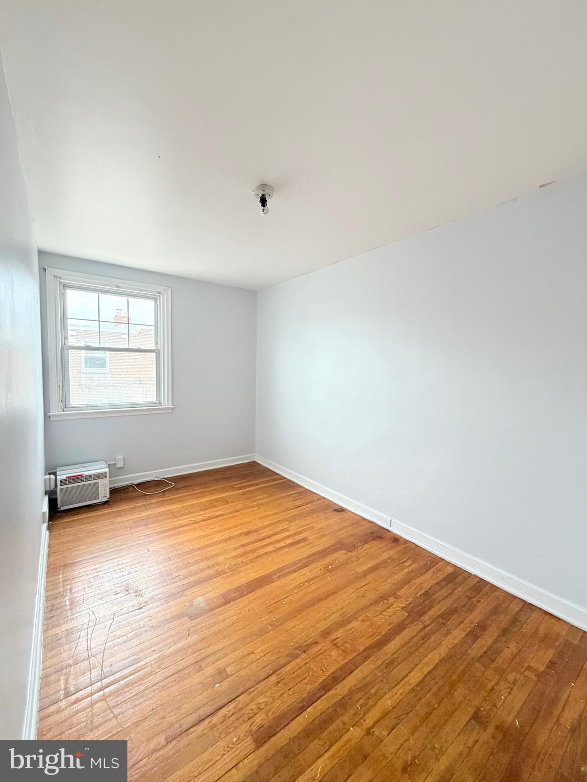 LAWNCREST - Residential