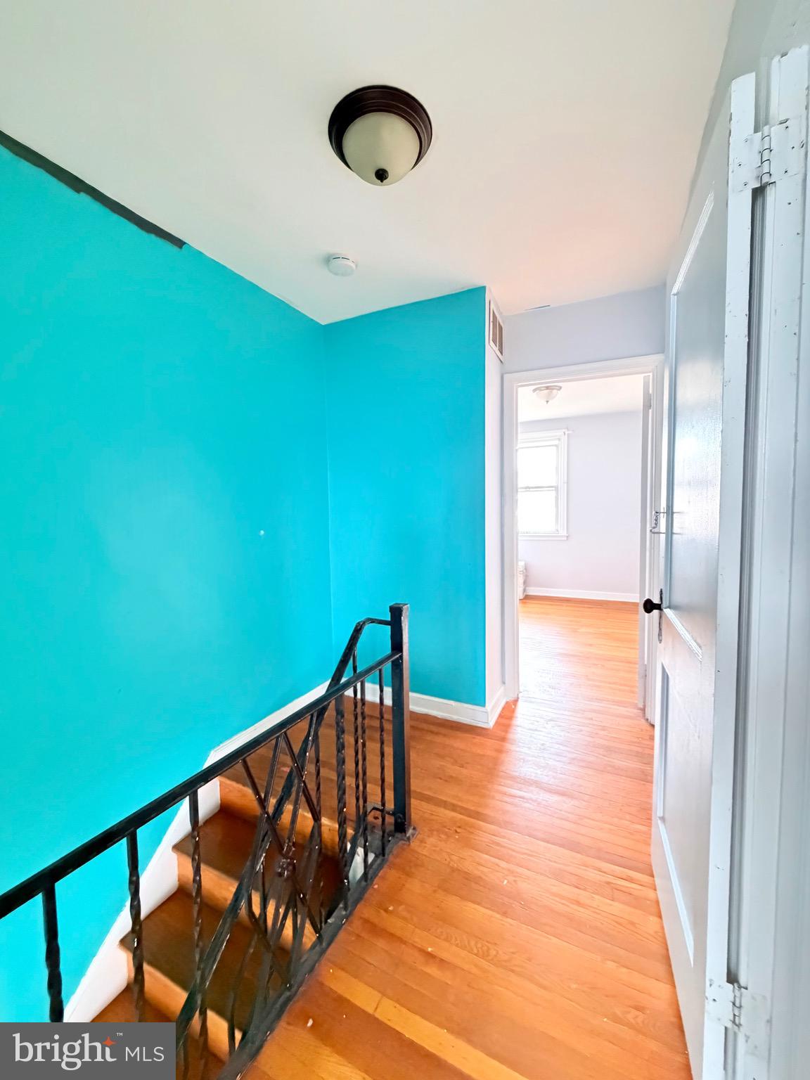 LAWNCREST - Residential
