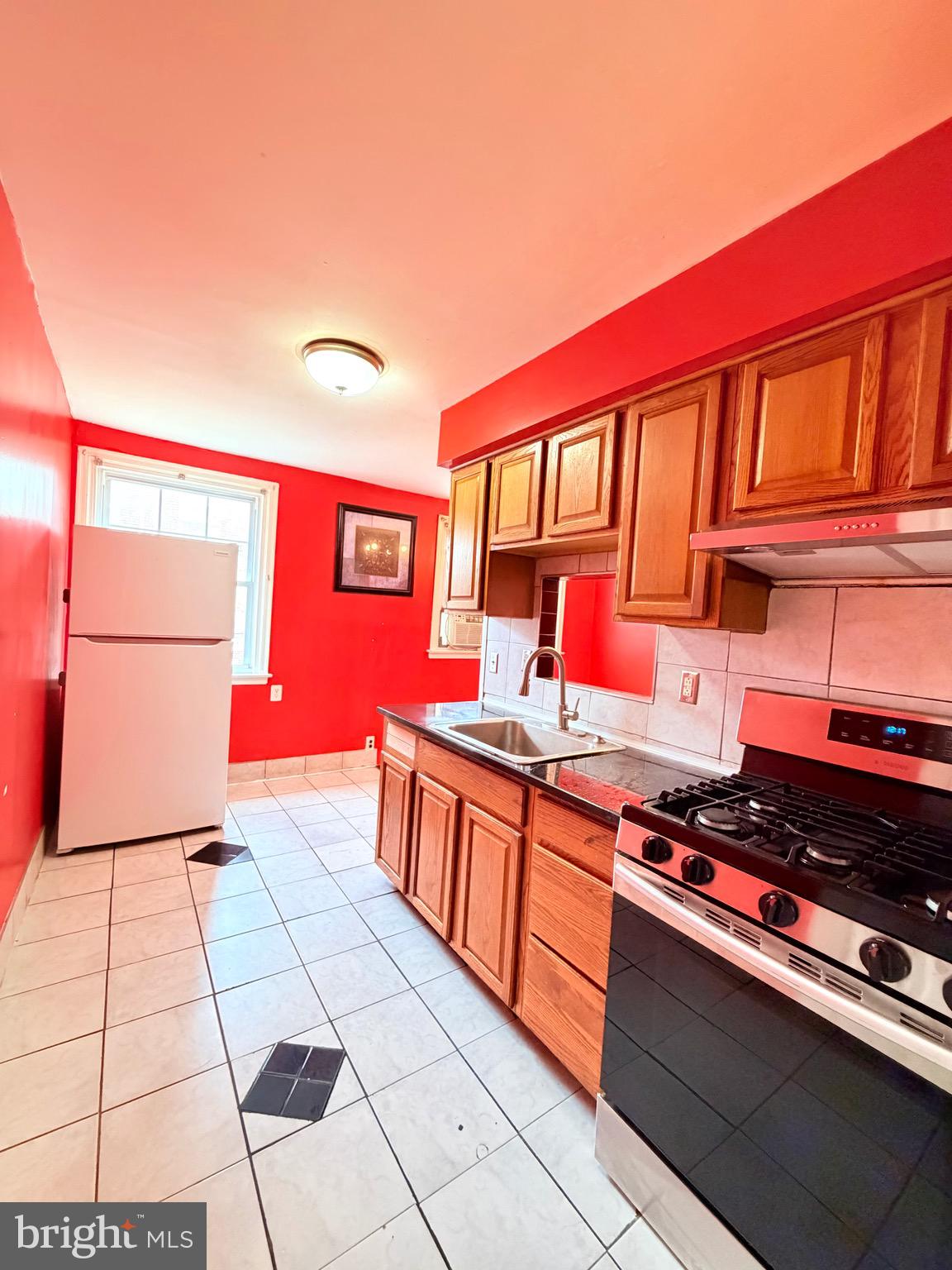 LAWNCREST - Residential