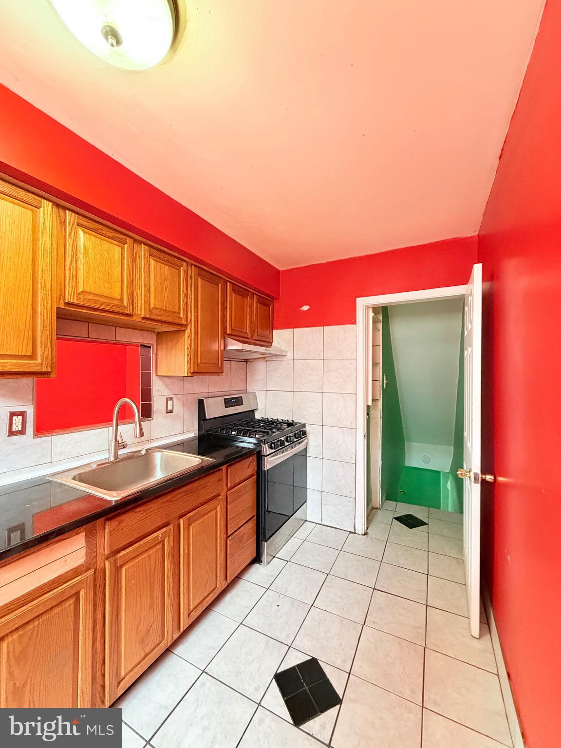 LAWNCREST - Residential