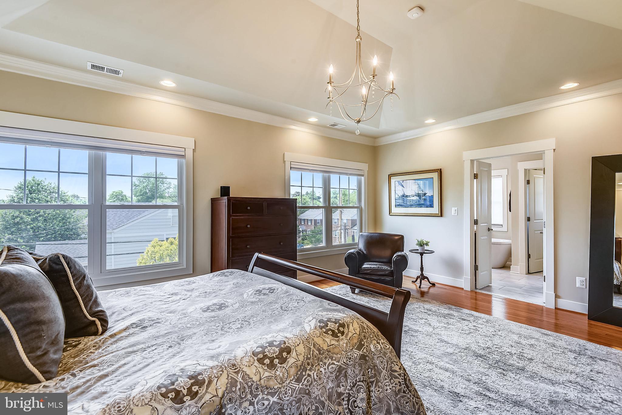 BERKSHIRE OAKWOOD - Residential