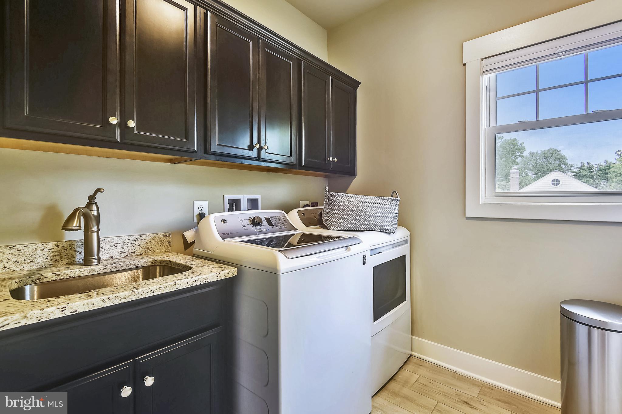 BERKSHIRE OAKWOOD - Residential