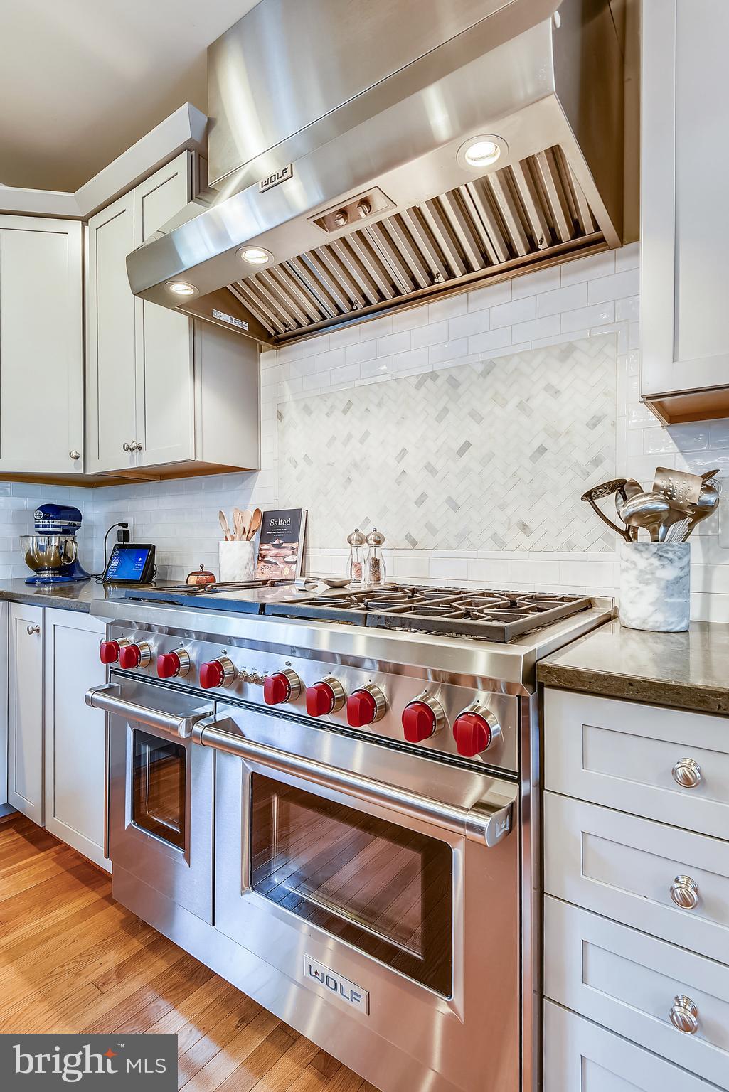 BERKSHIRE OAKWOOD - Residential