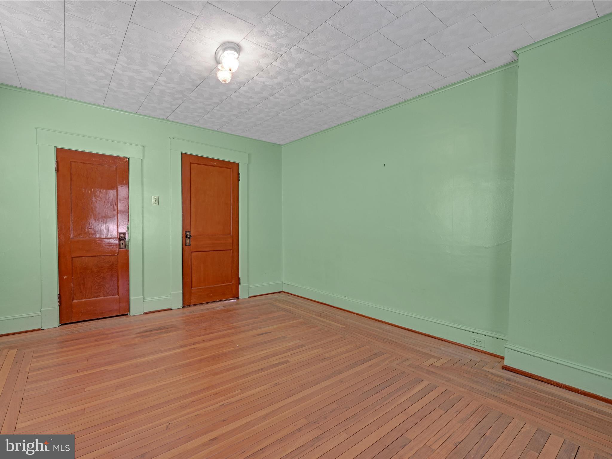 SHENANDOAH HEIGHTS - Residential