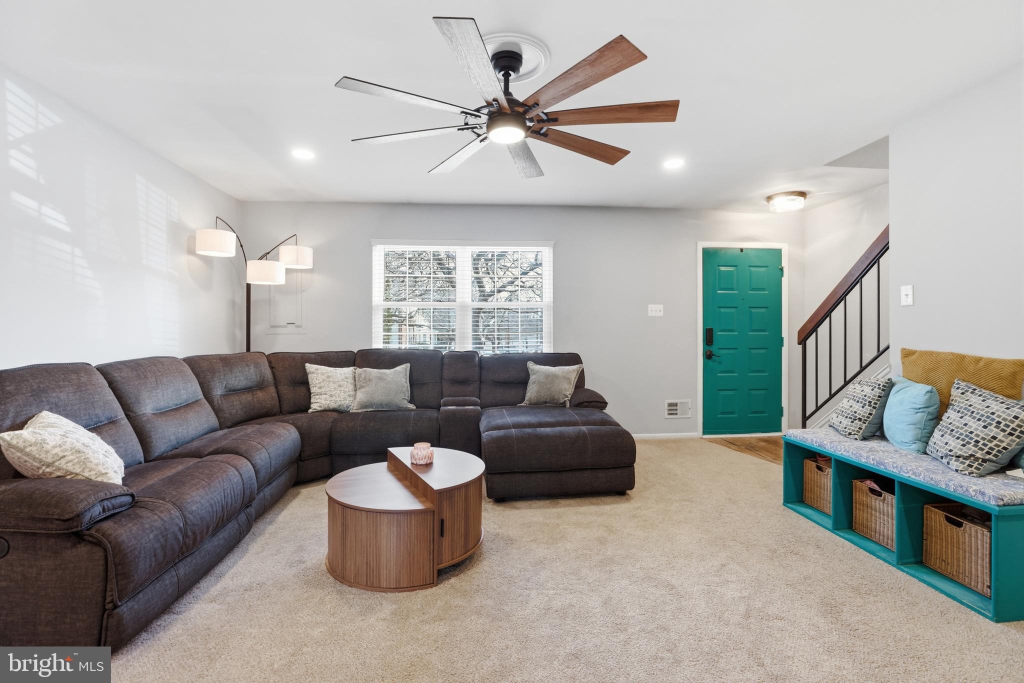 MOUNTAIN VILLAGE - Residential