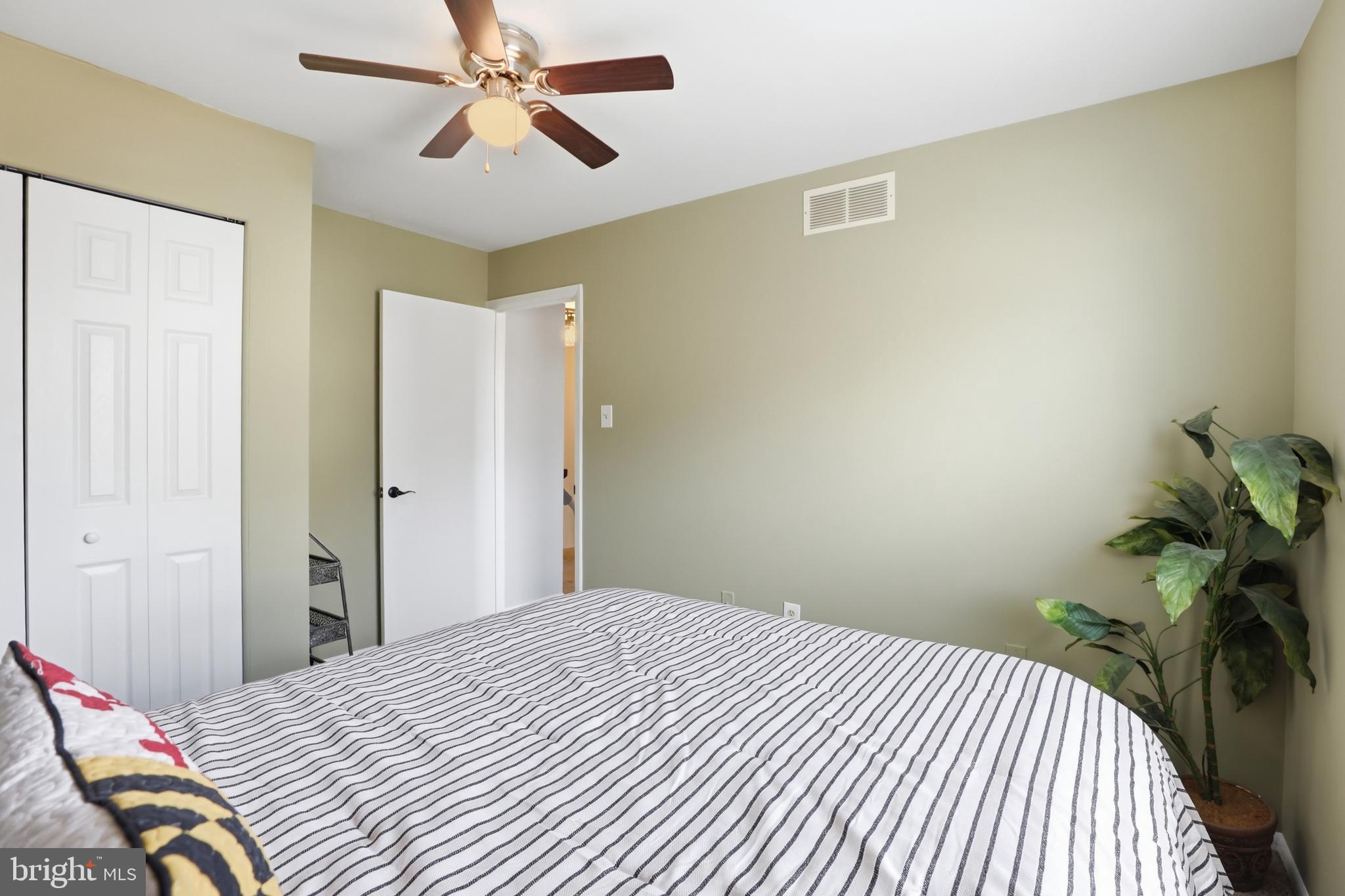 MOUNTAIN VILLAGE - Residential