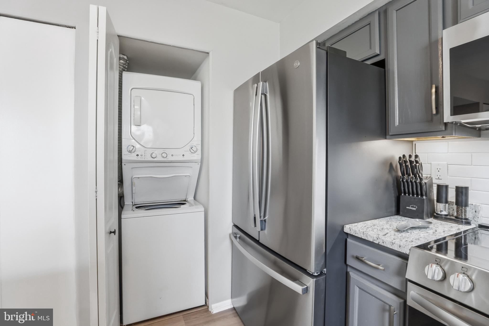 MOUNTAIN VILLAGE - Residential