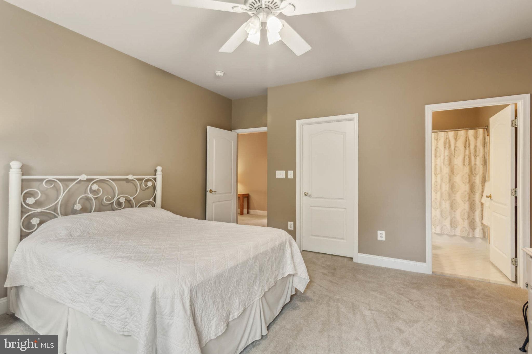 BIG BRANCH OVERLOOK - Residential