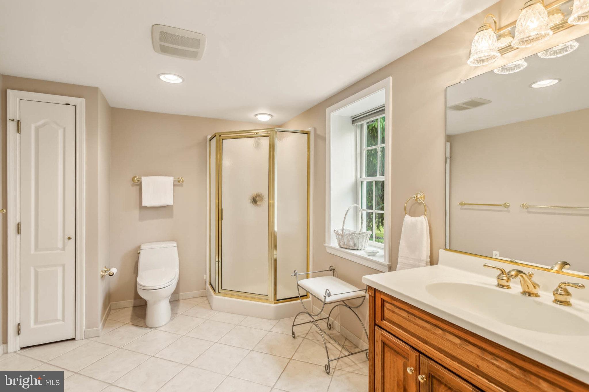 BIG BRANCH OVERLOOK - Residential