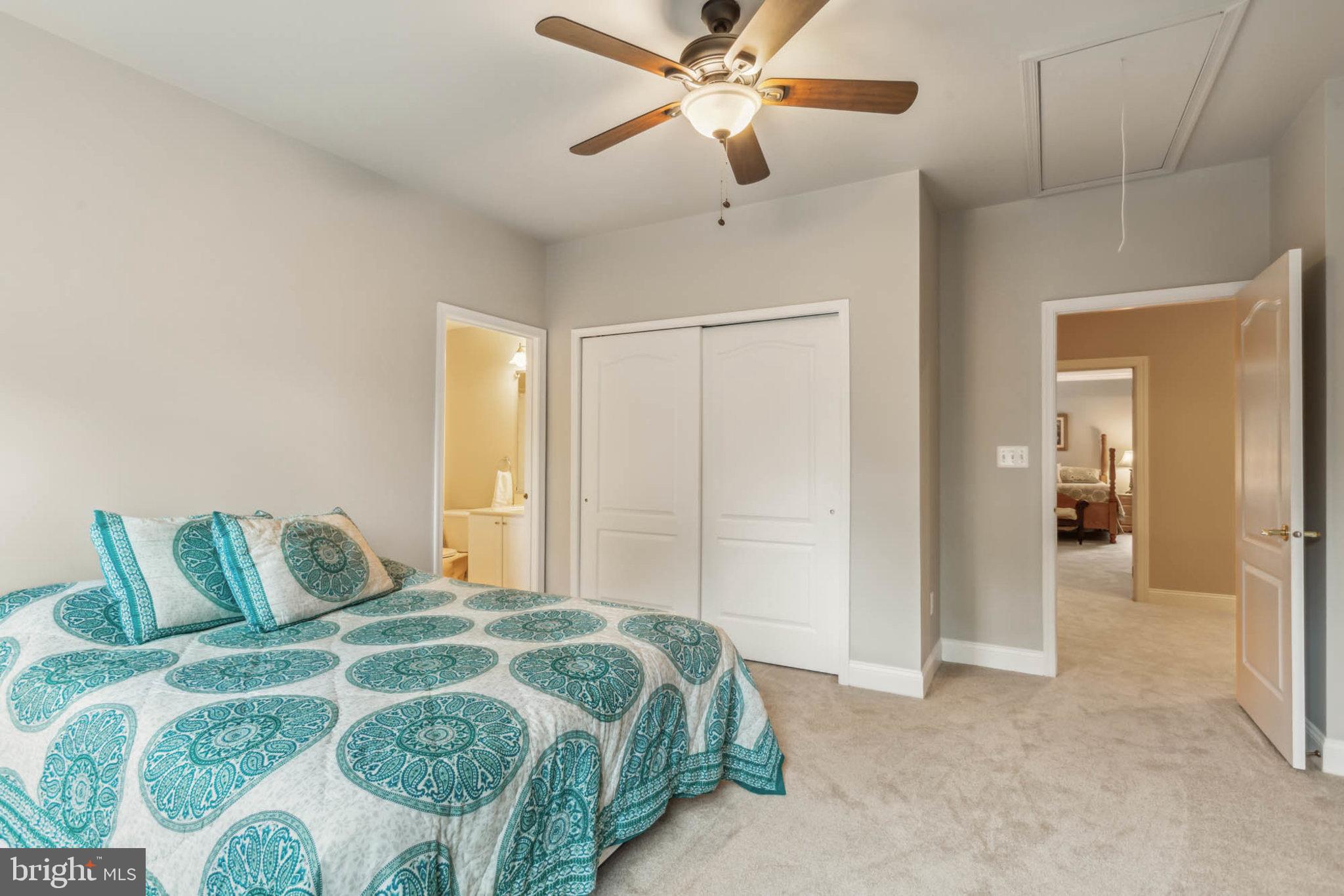 BIG BRANCH OVERLOOK - Residential