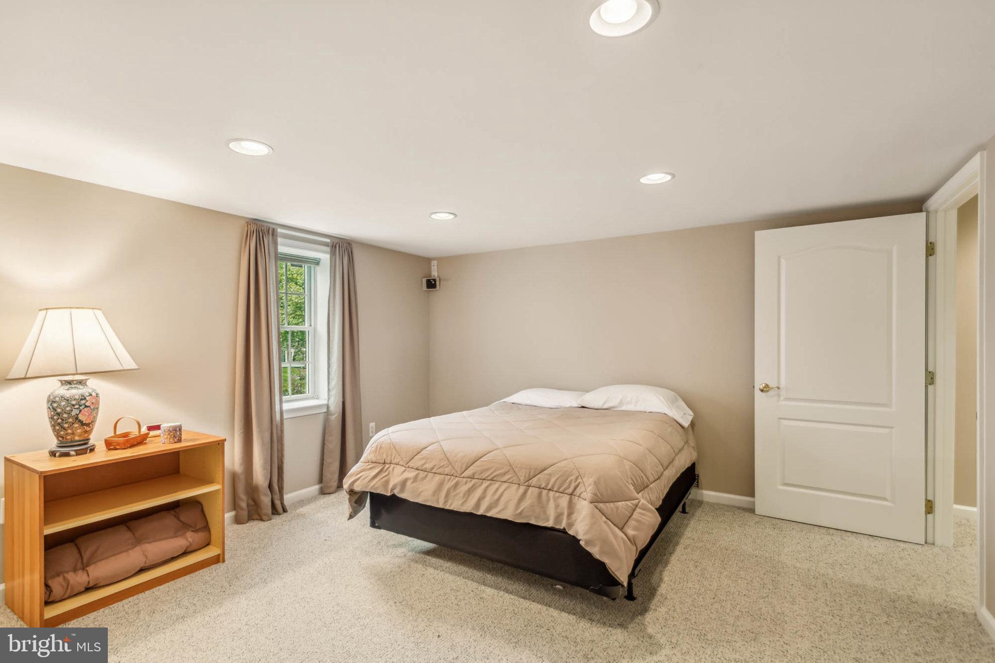 BIG BRANCH OVERLOOK - Residential