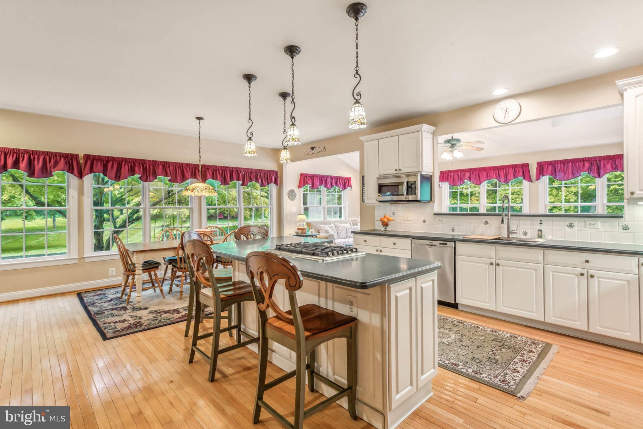 BIG BRANCH OVERLOOK - Residential