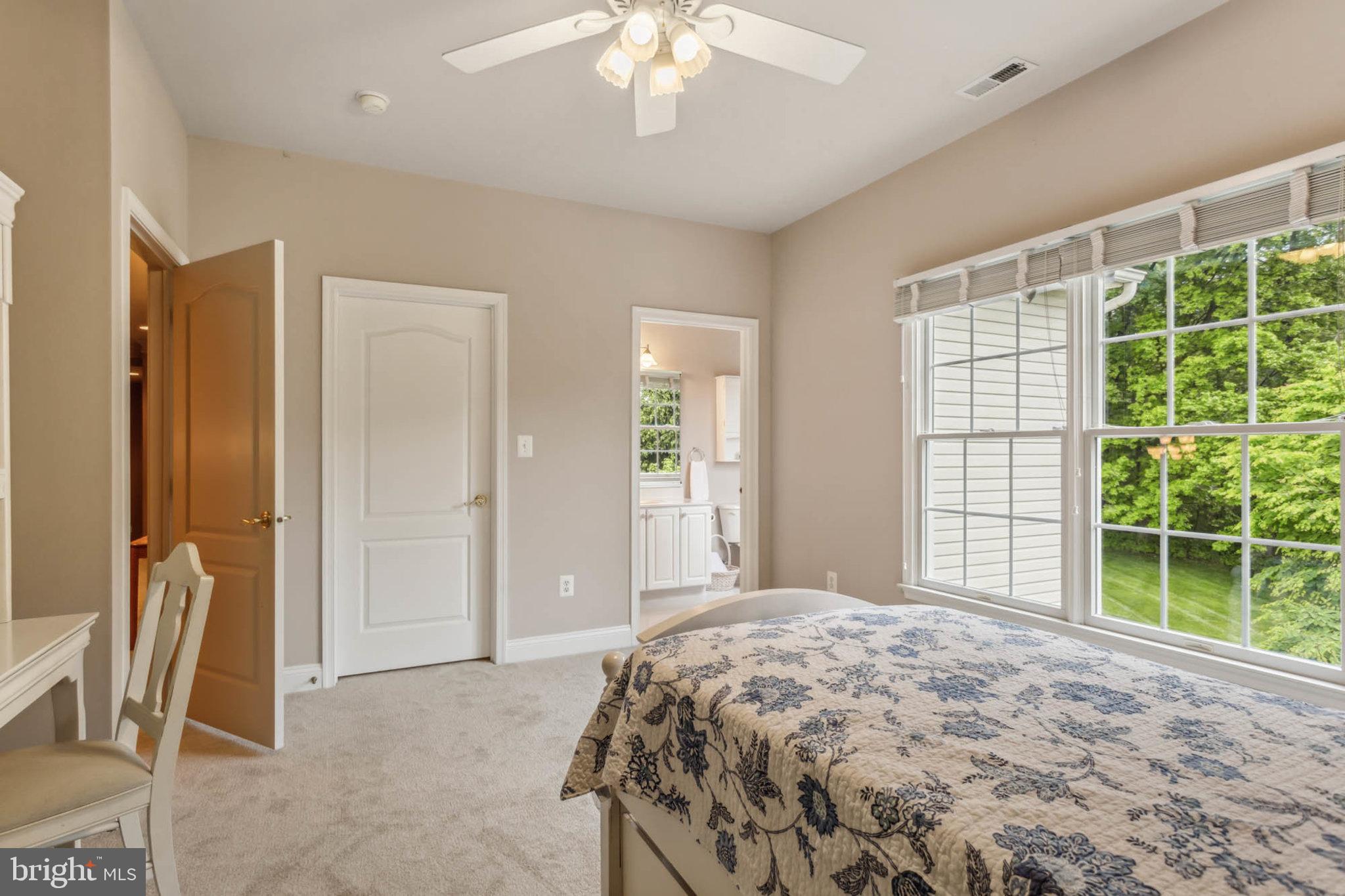 BIG BRANCH OVERLOOK - Residential