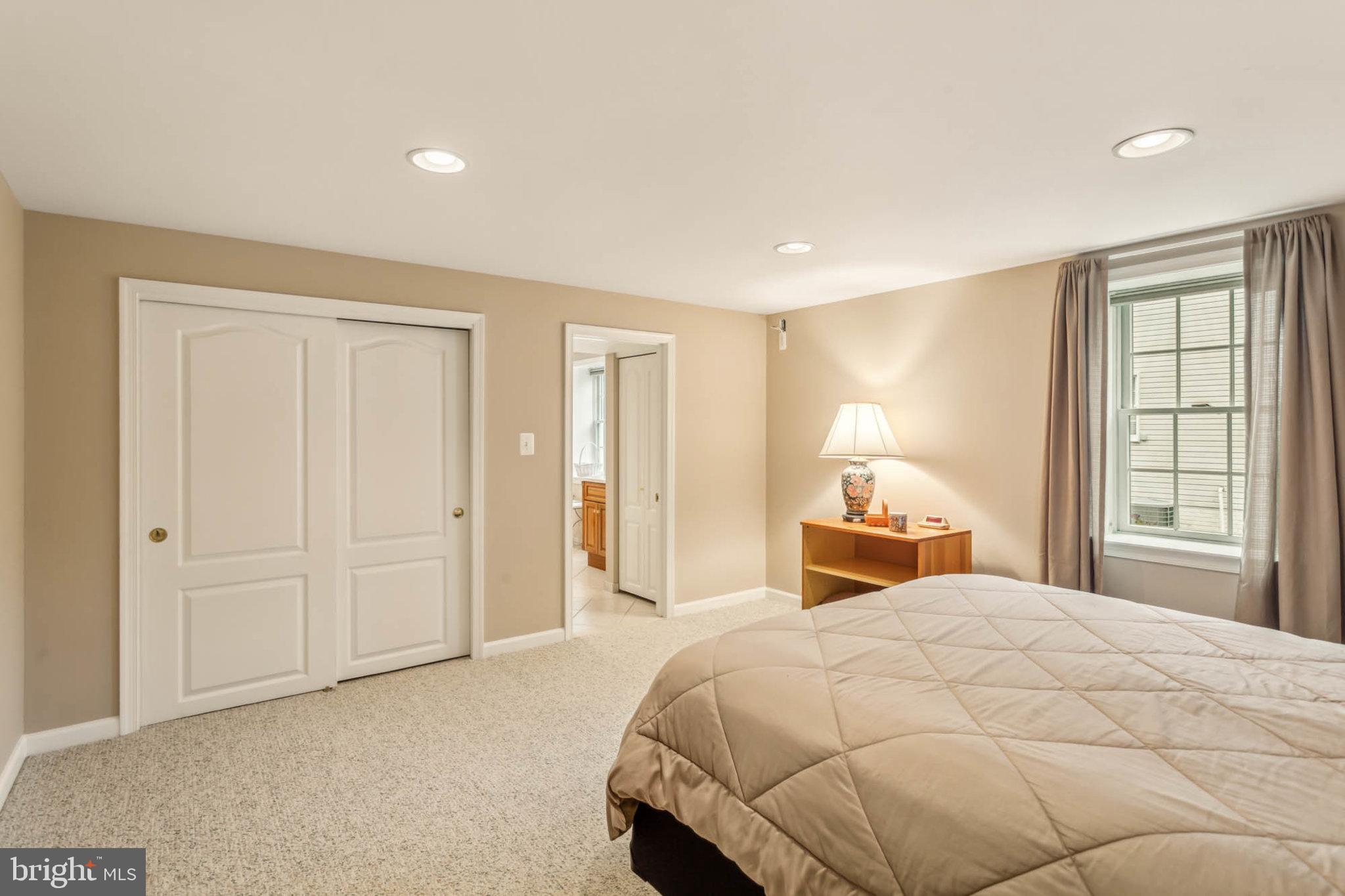 BIG BRANCH OVERLOOK - Residential