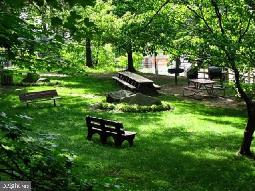 ROTONDA - Residential Lease