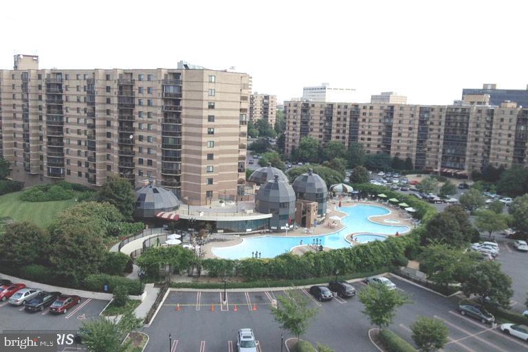 ROTONDA - Residential Lease