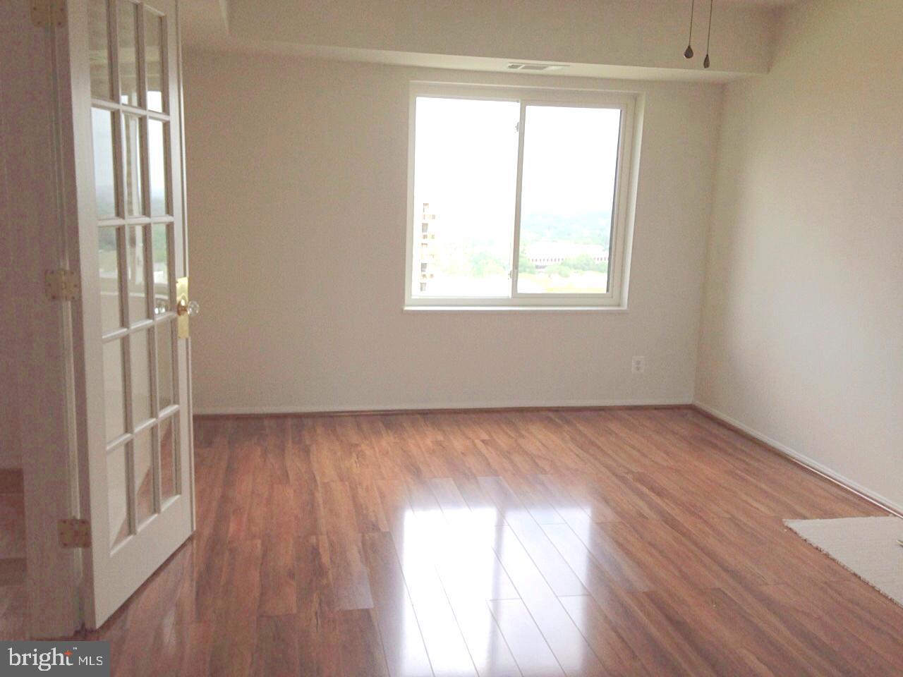 ROTONDA - Residential Lease