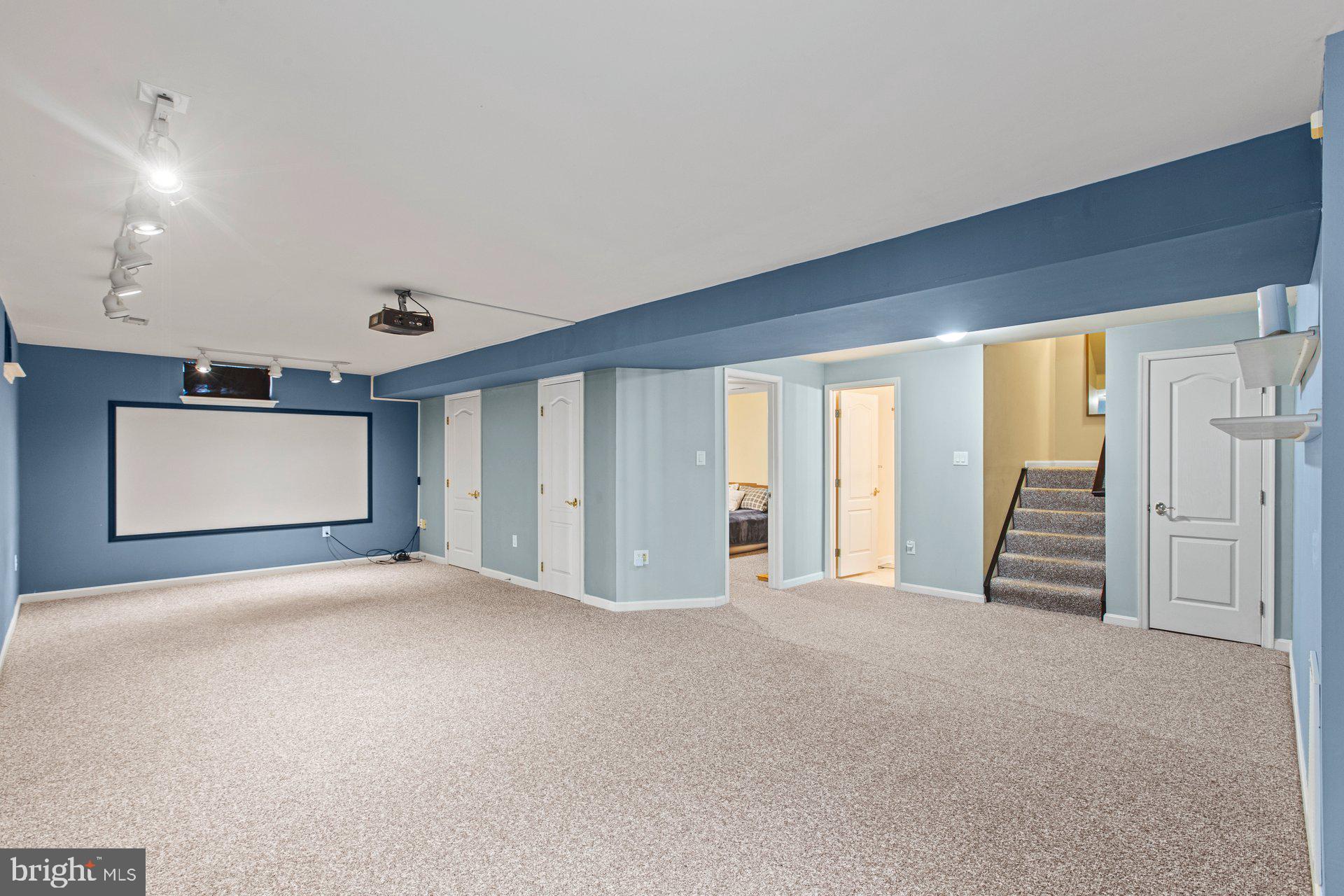 COX'S RUN - Residential