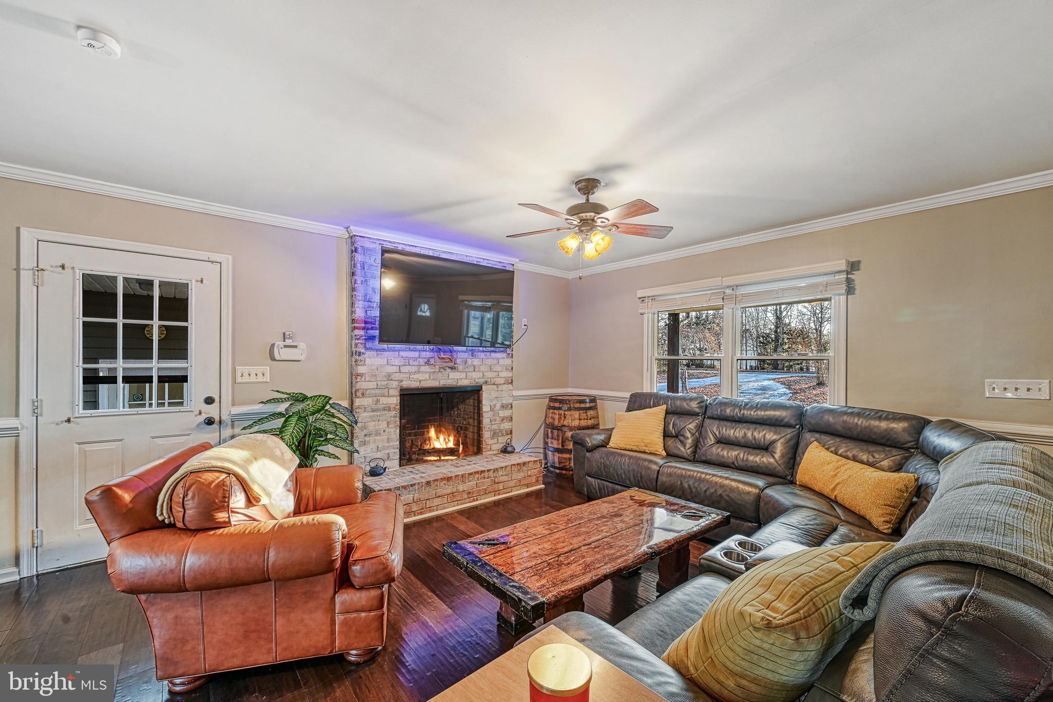 EDGEWOOD BAY - Residential