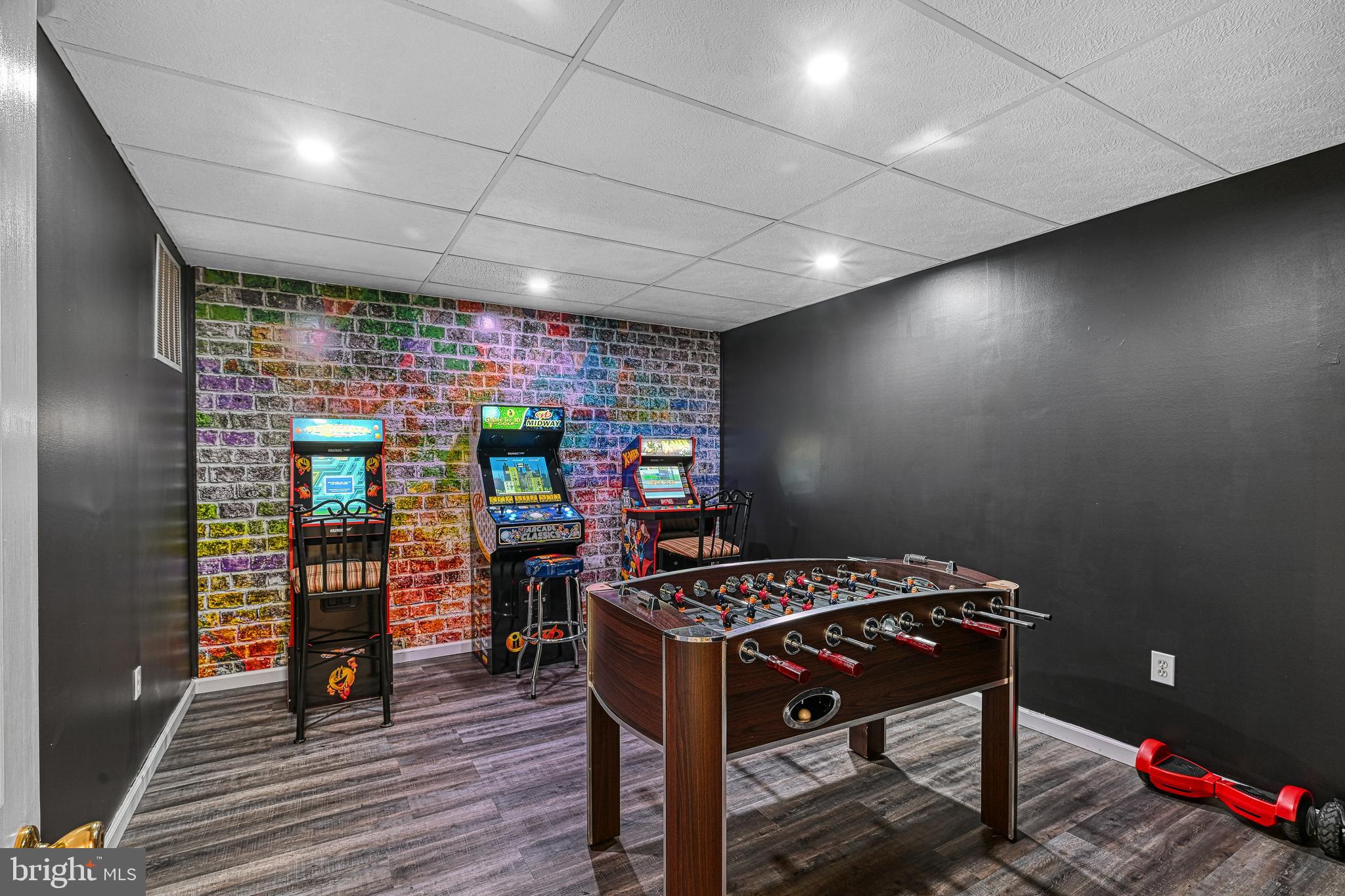 EDGEWOOD BAY - Residential