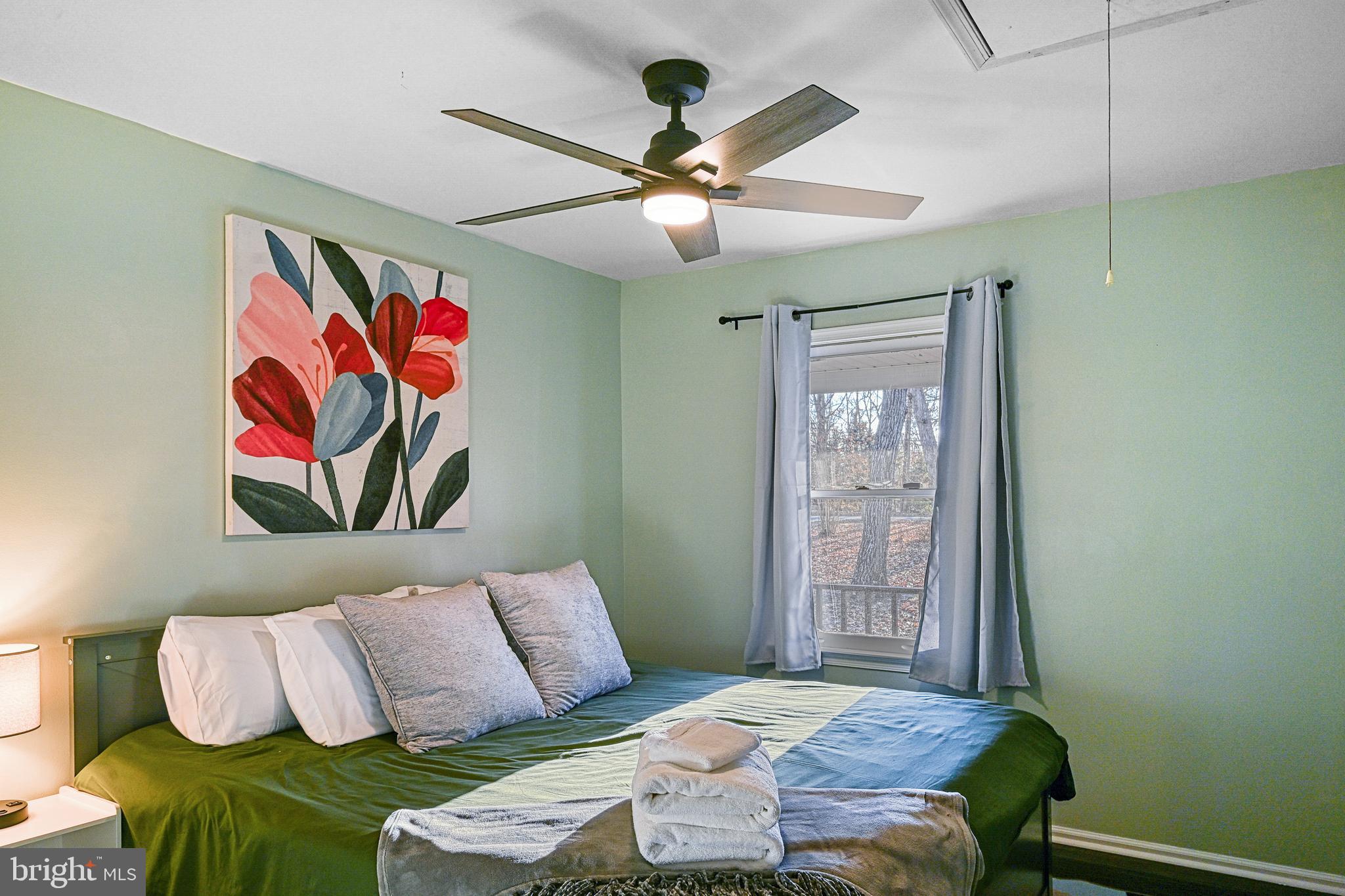 EDGEWOOD BAY - Residential