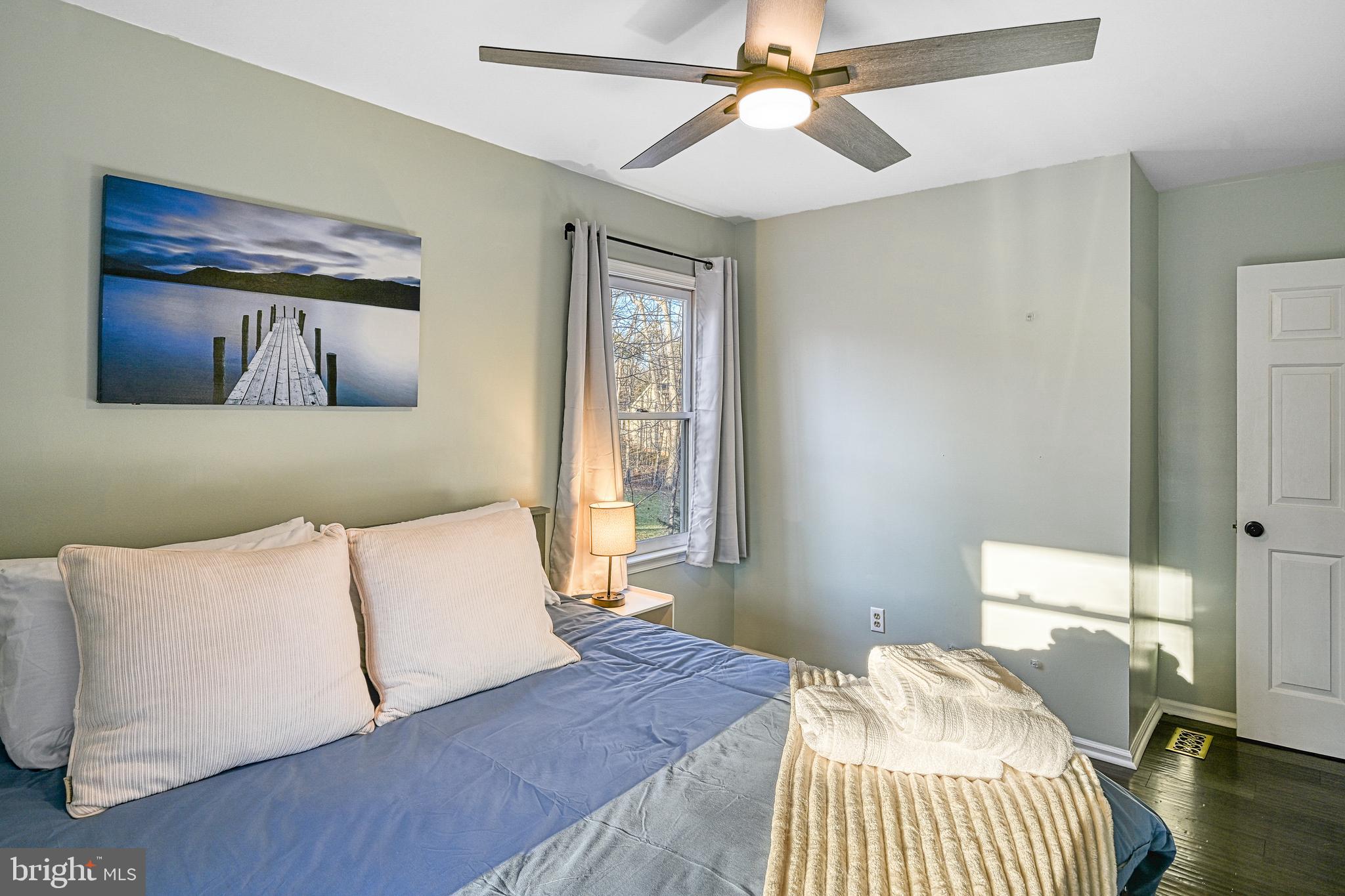 EDGEWOOD BAY - Residential