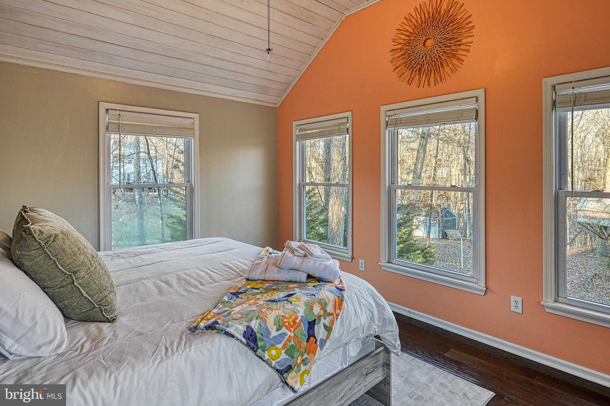 EDGEWOOD BAY - Residential