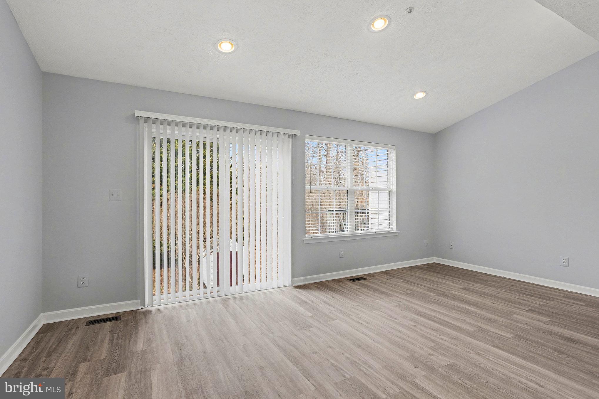 HARFORD TOWN - Residential