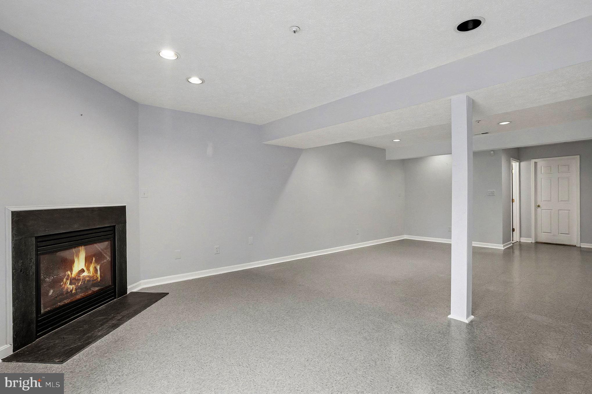 HARFORD TOWN - Residential