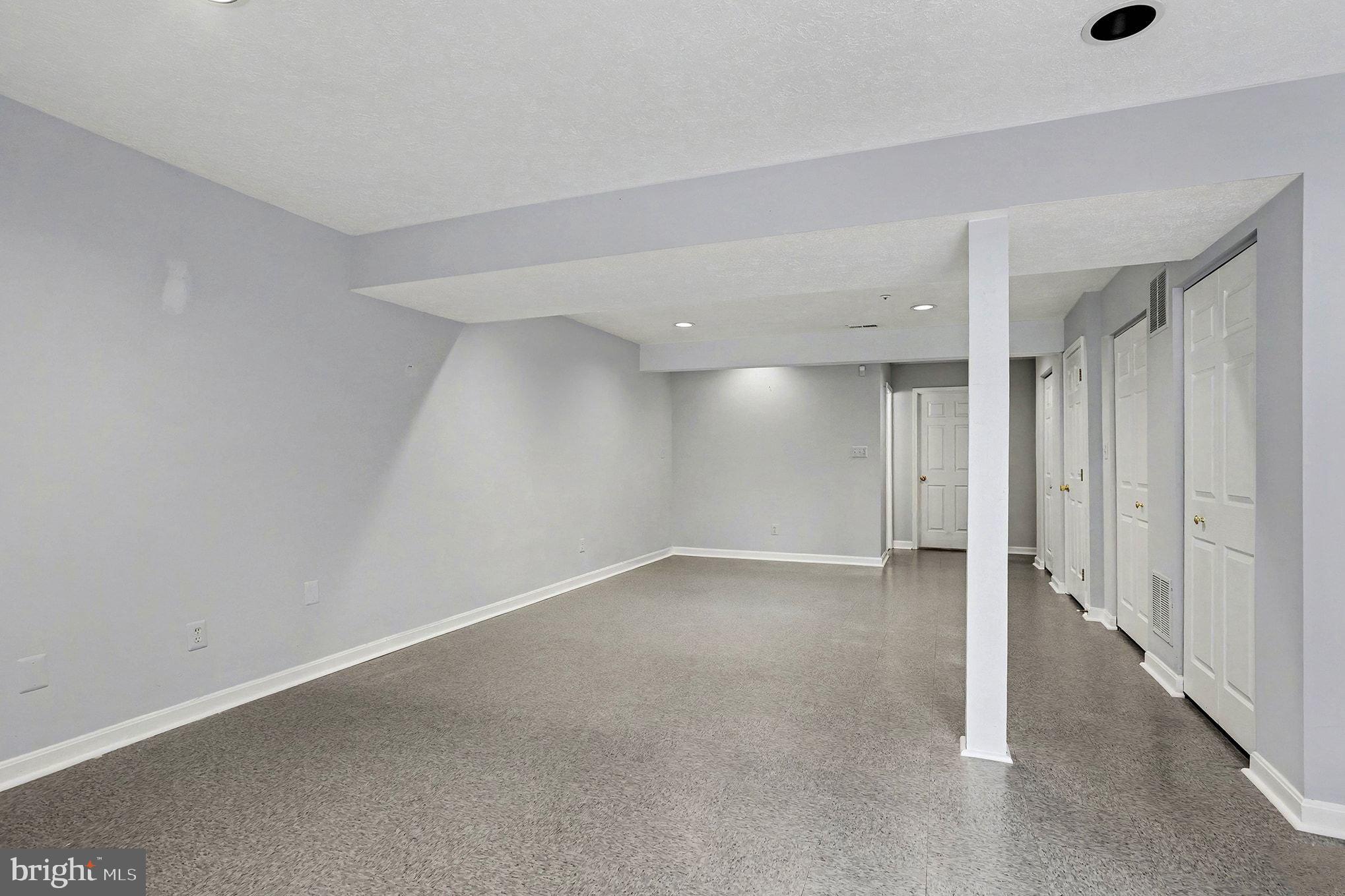 HARFORD TOWN - Residential