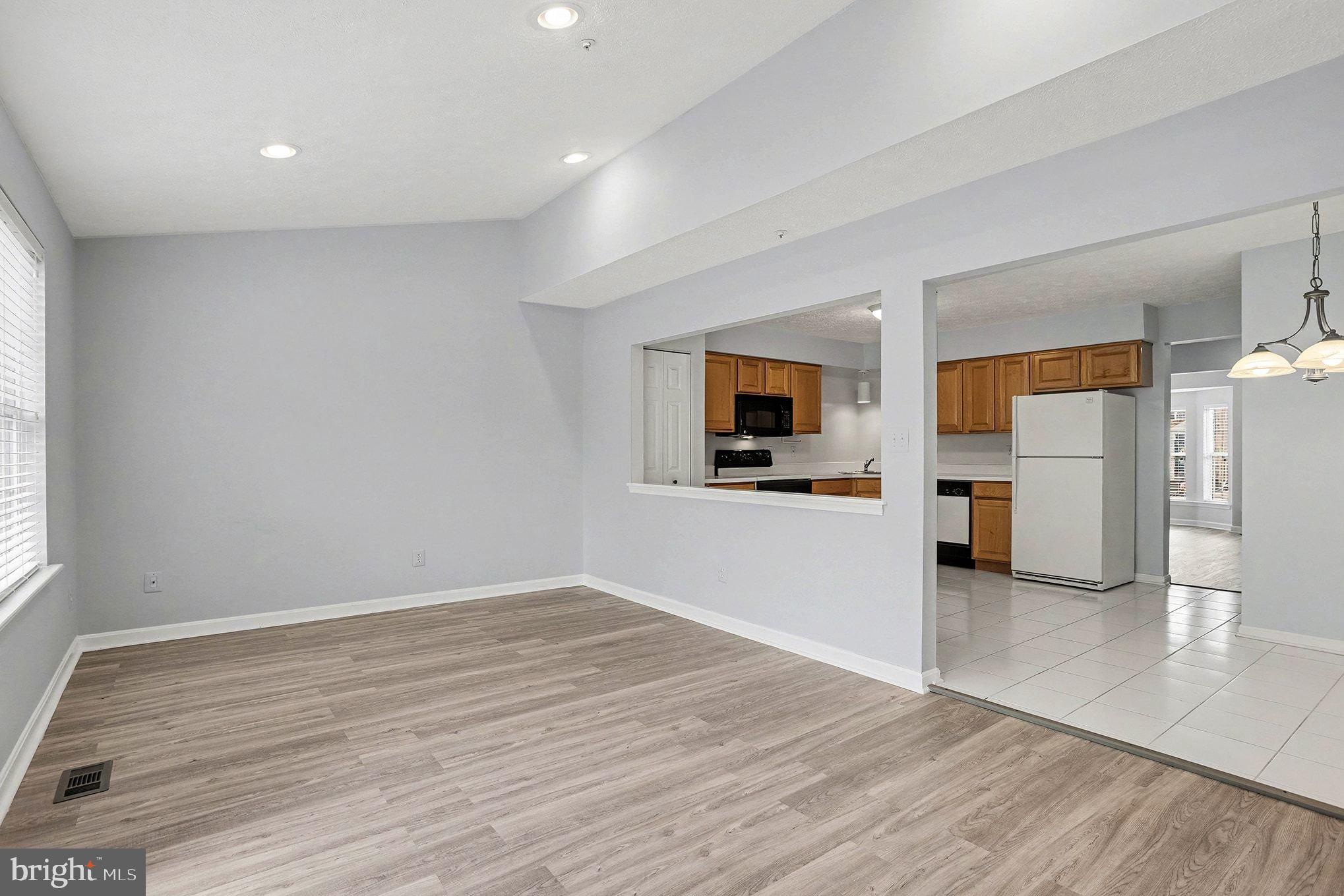 HARFORD TOWN - Residential