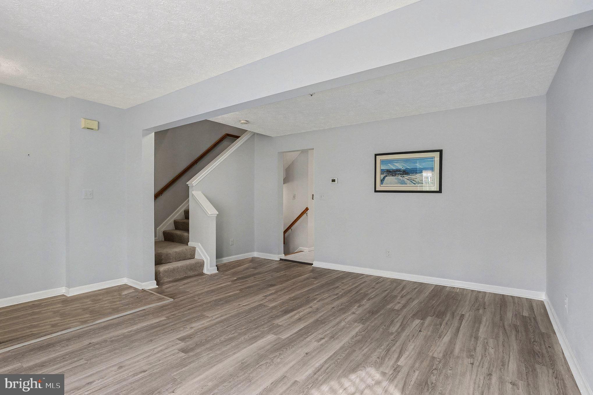 HARFORD TOWN - Residential