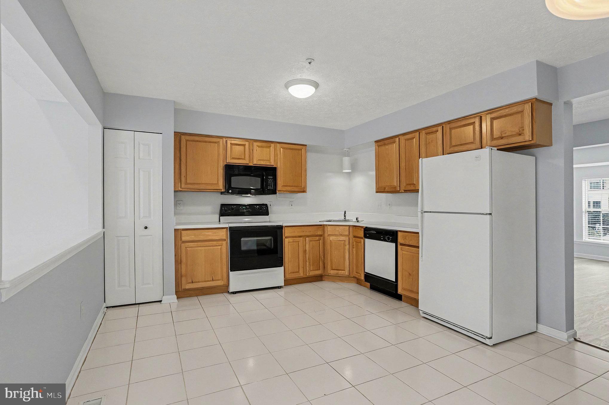 HARFORD TOWN - Residential