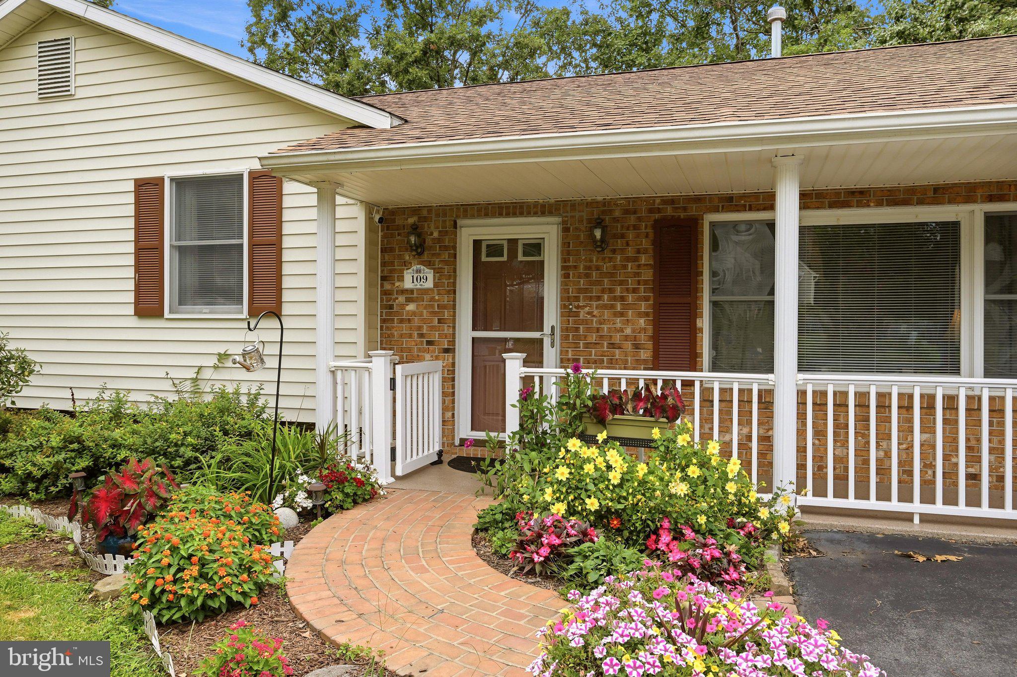 109 KESWICK COURT
