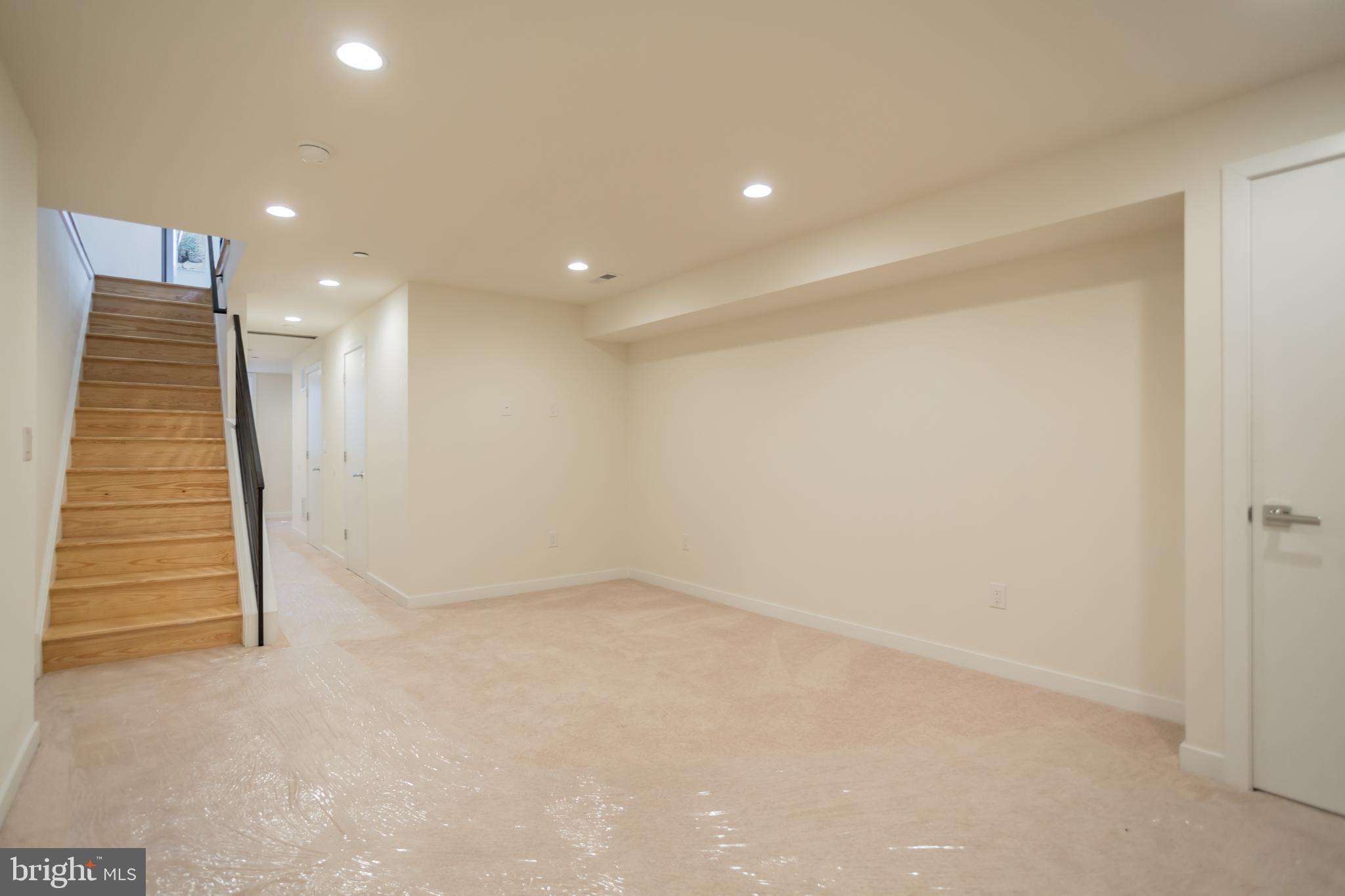 POINT BREEZE - Residential Lease