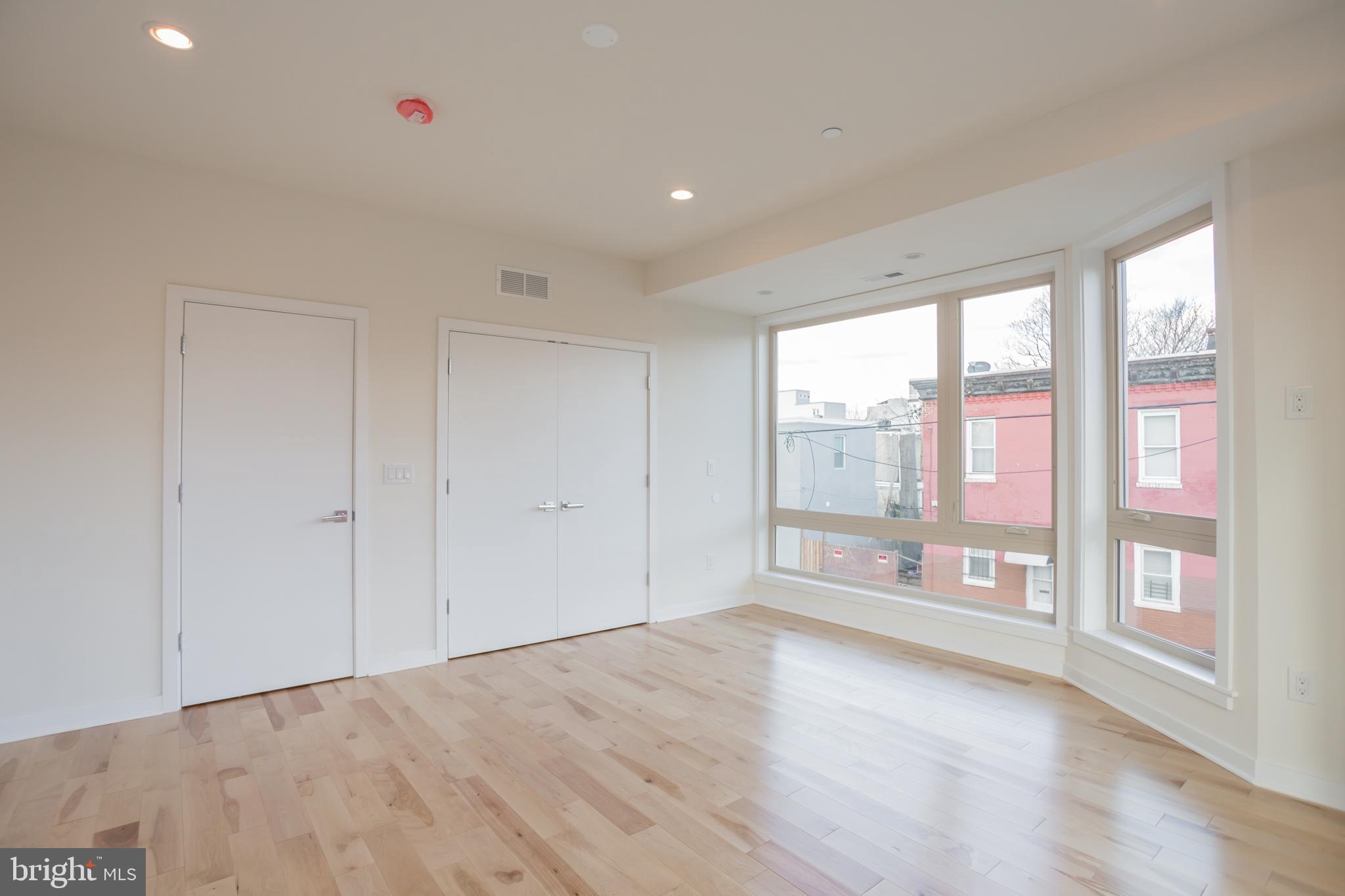 POINT BREEZE - Residential Lease